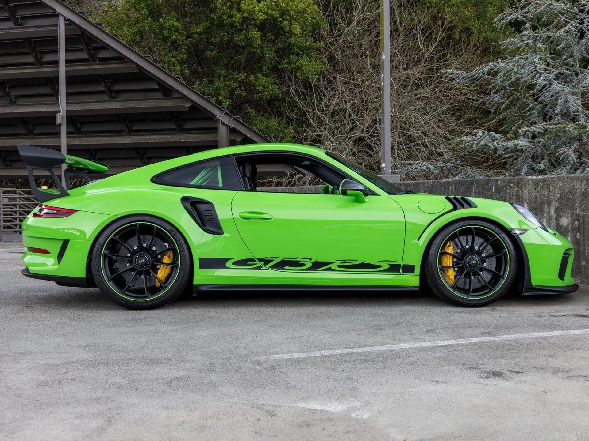 mph011_878288383_12_2b3d4d2798