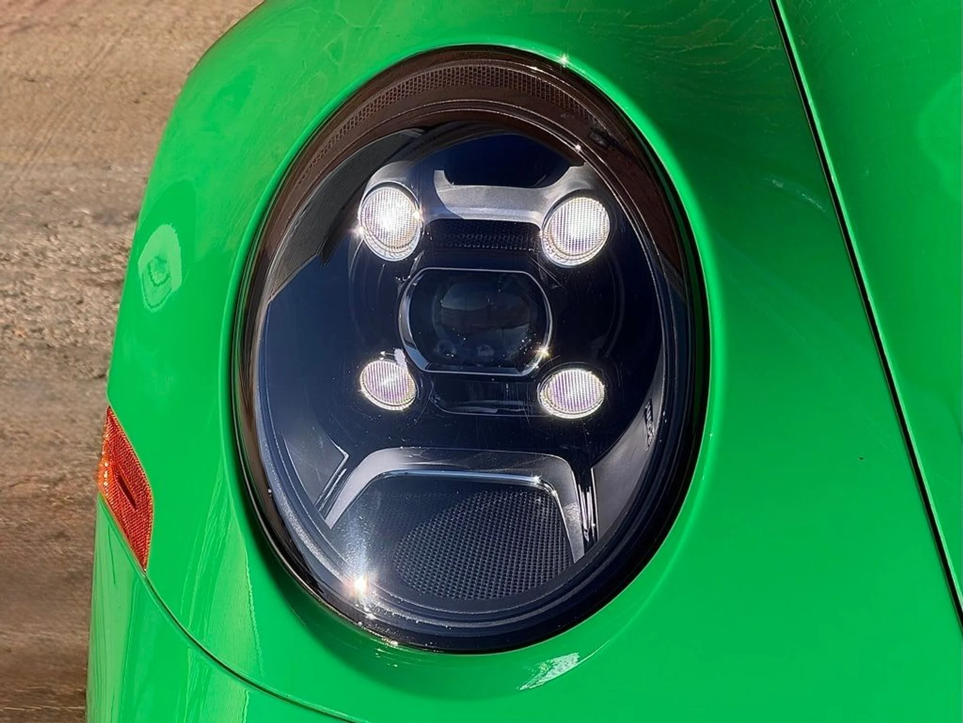 mph011_879516266_6ca328744d914e2d6945dfd4754ce89ax_8e0b6905b1