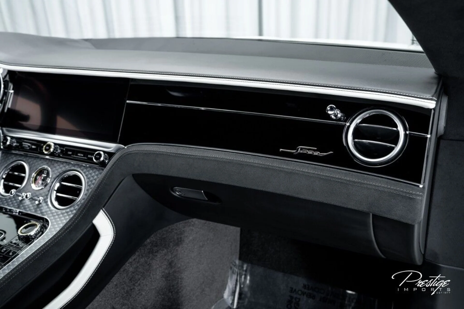 mph011_881275629_f557b8af42d4b772a99cf0e8e4a63085_abf12dd20e