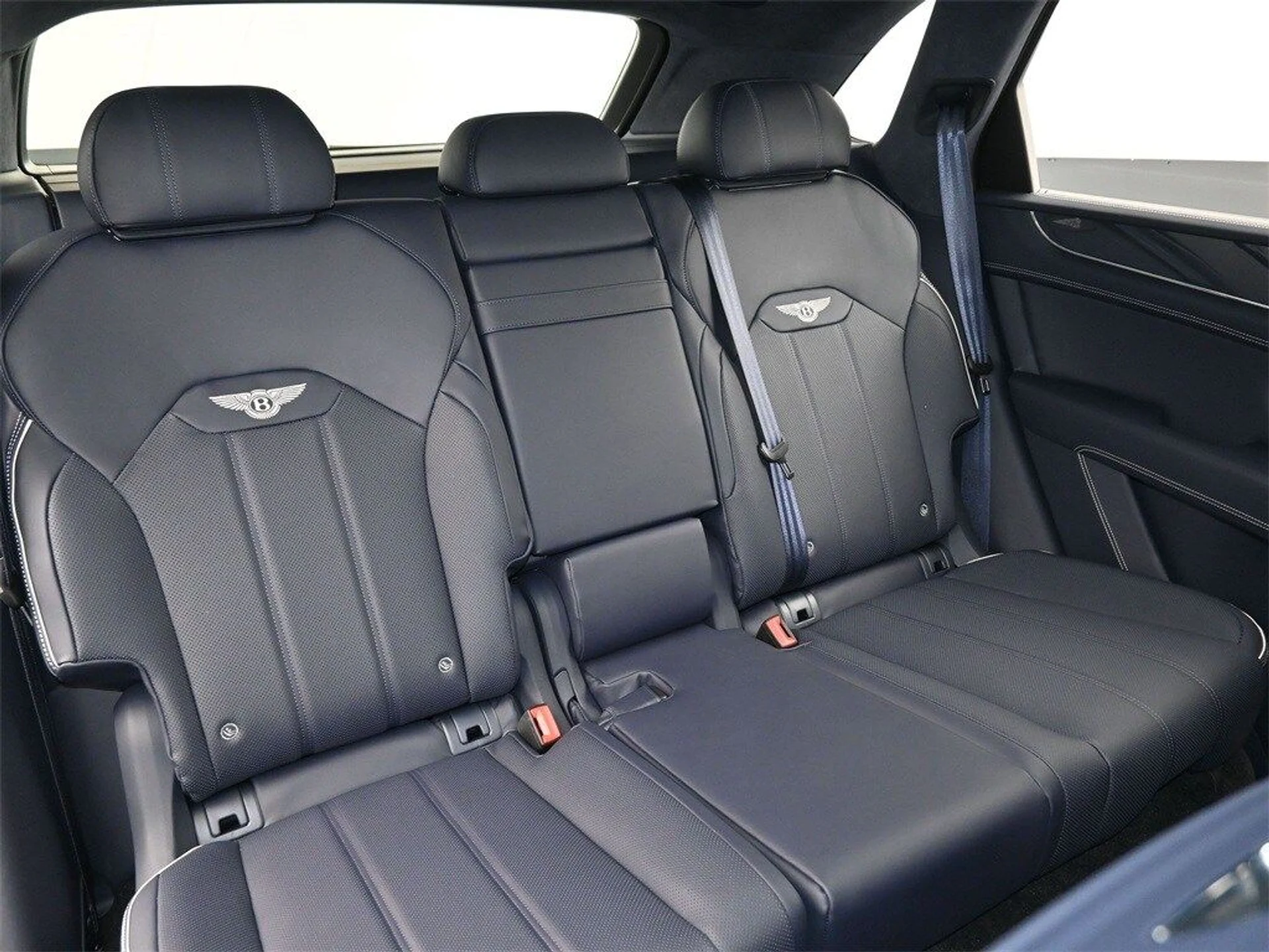 mph011_888669074_fc15cf28fdb585a8ca6a2fc1715f80e5x_b25270b37e