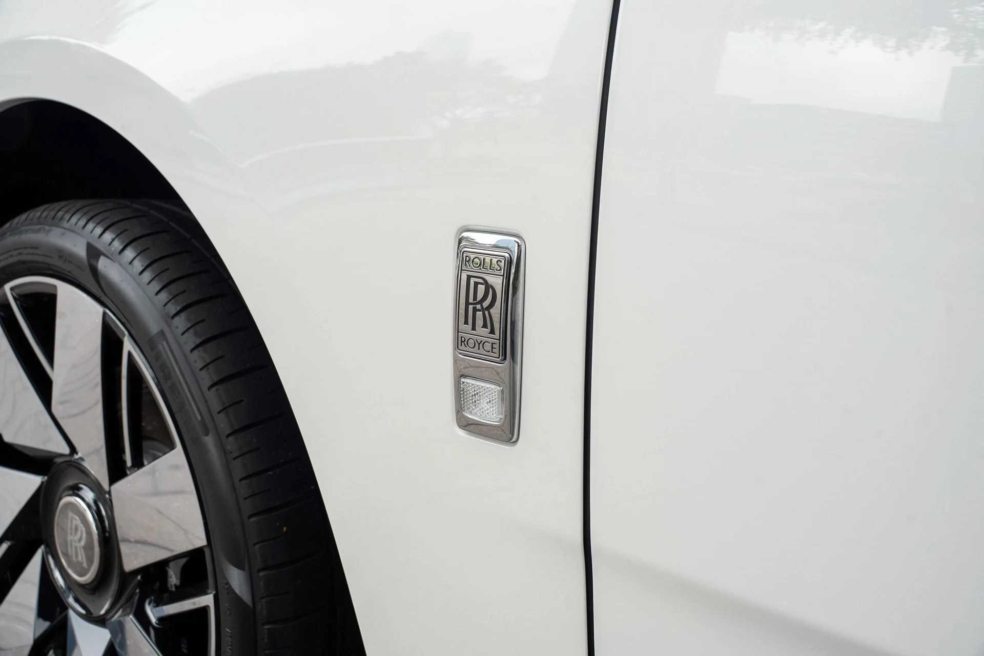 mph011_889196943_477983144_695f53e94b0ded1c3975a614_d8130646d8