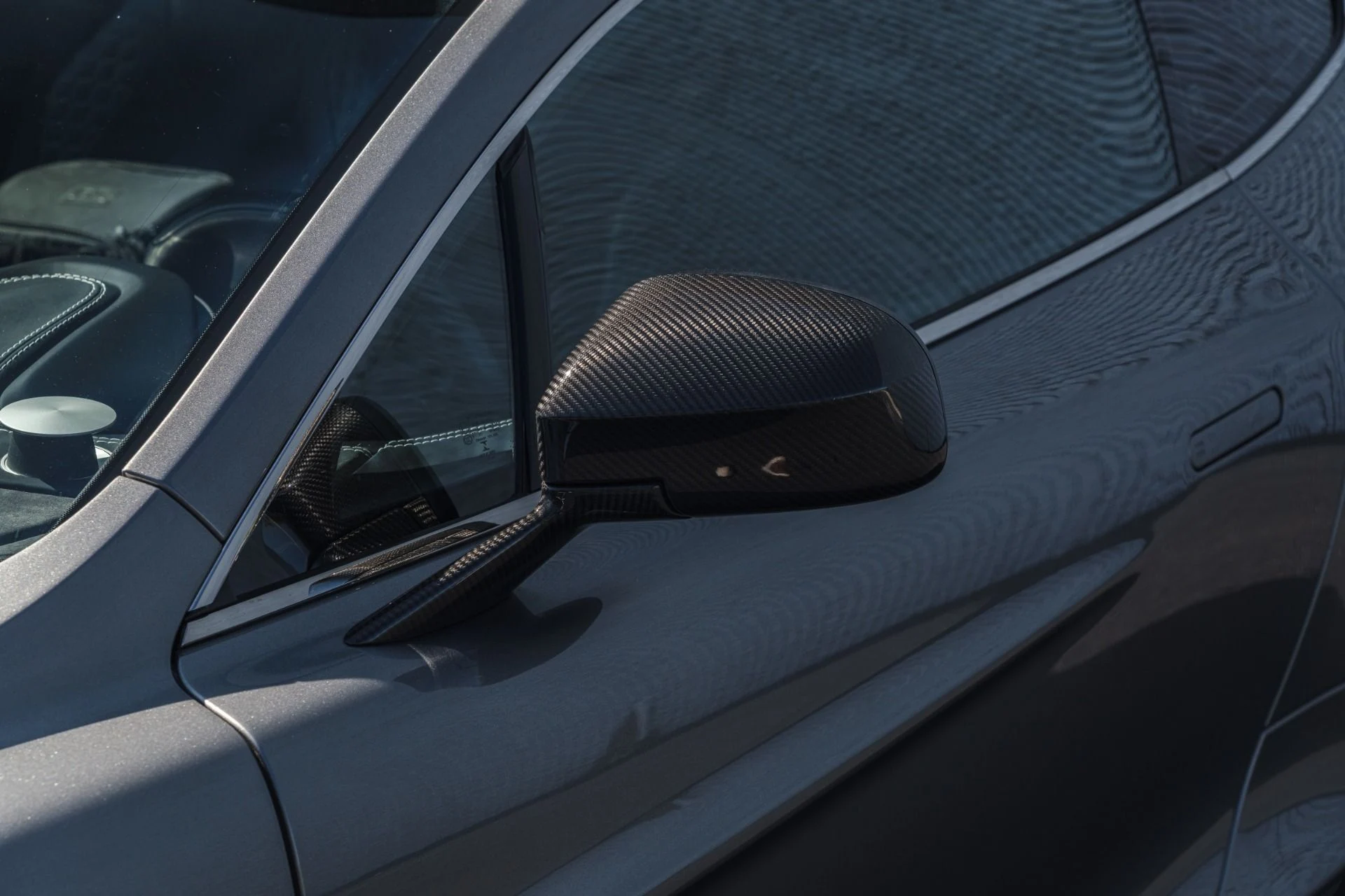 mph011_892490879_Used_2014_Aston_Martin_Vanquish_w_Quilted_Stitching_Carbon_Interior_Carbon_Exterior_1757455355_bb8454960e
