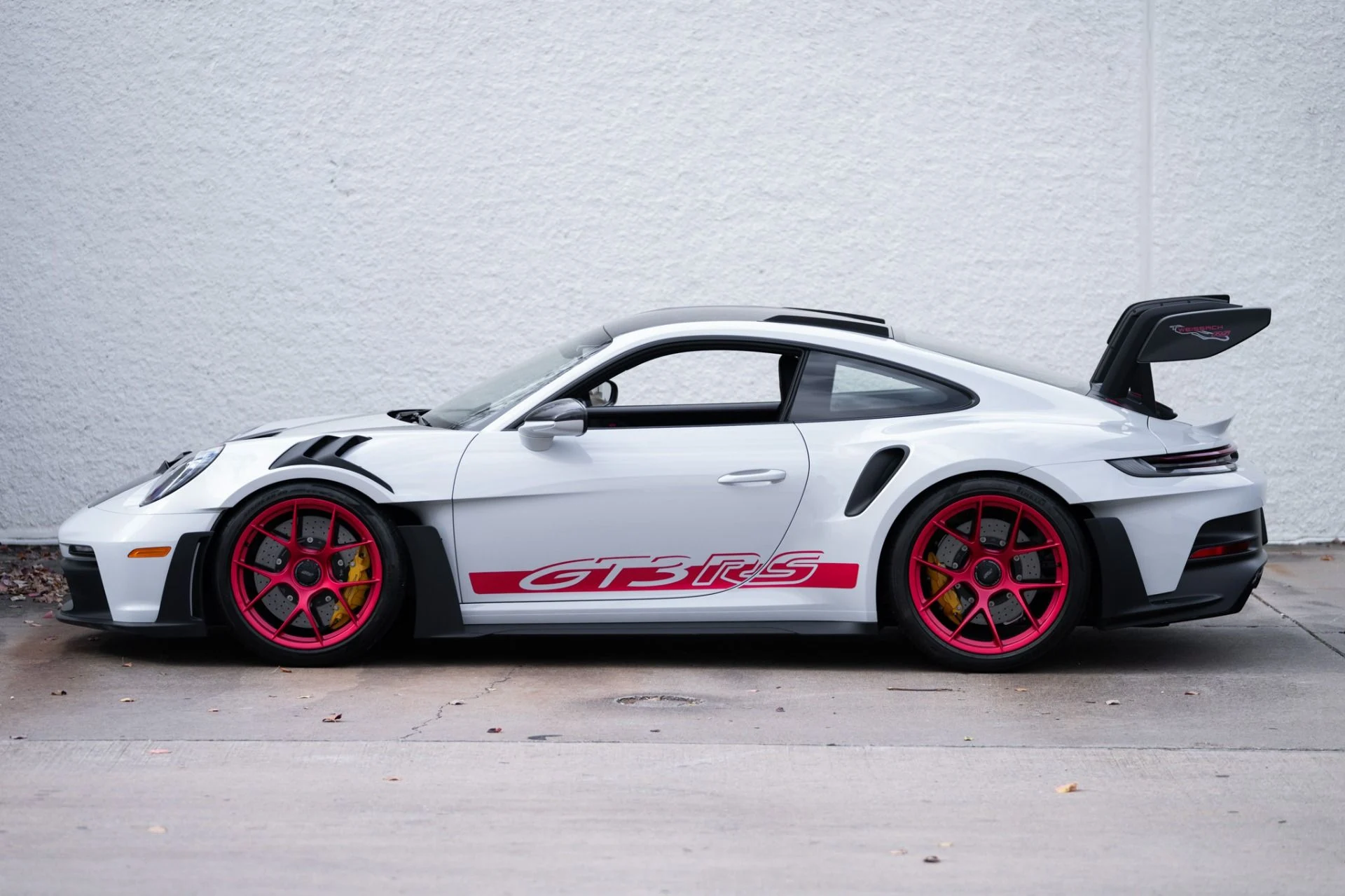 mph011_893669026_Used_2025_Porsche_911_GT_3_RS_1766778269_cda25f0892