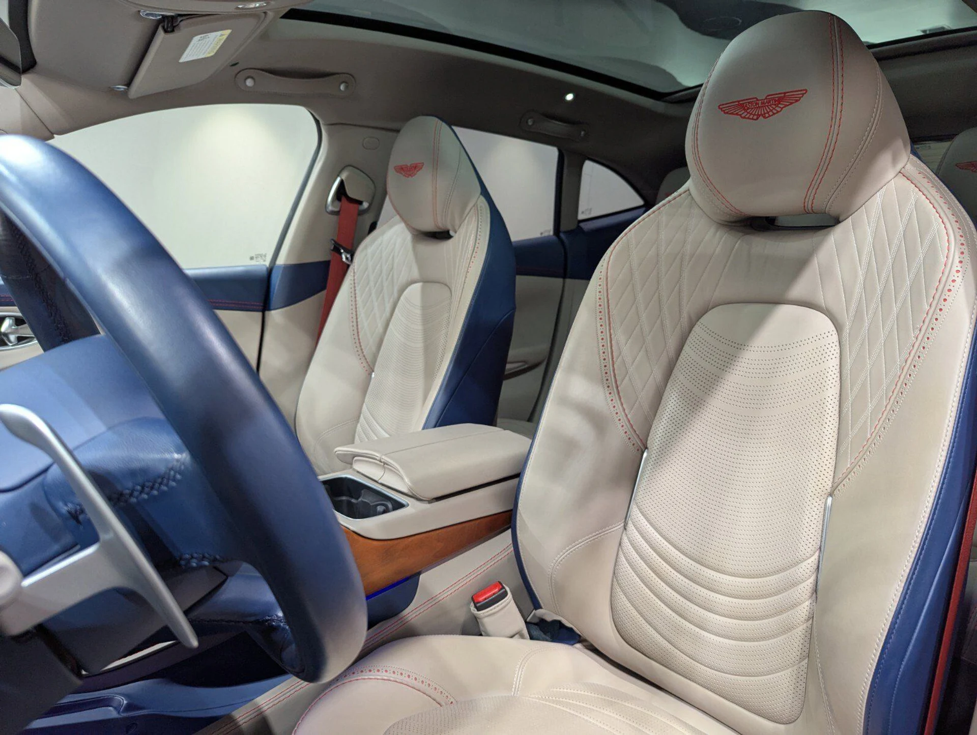 mph011_894061771_9215110e97ae9bd55aadec1adf5d98de_6035d9bbba