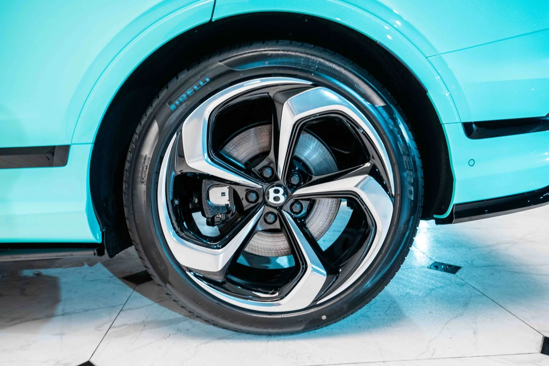 mph011_901425067_Used_2024_Bentley_Bentayga_S_1793120198_1ca34cfc78