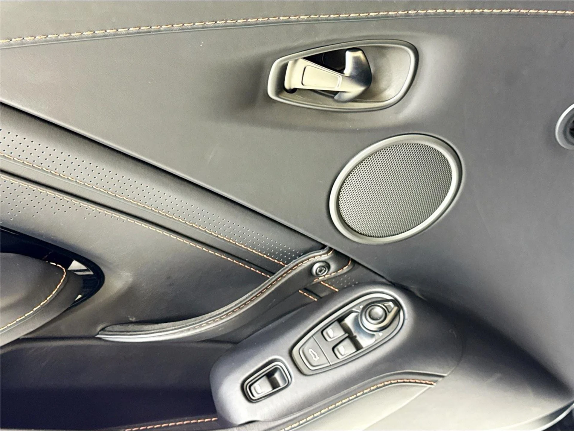 mph011_905375512_50cd1a56b3393028adeeb79d28252ca7_c7fca1e117