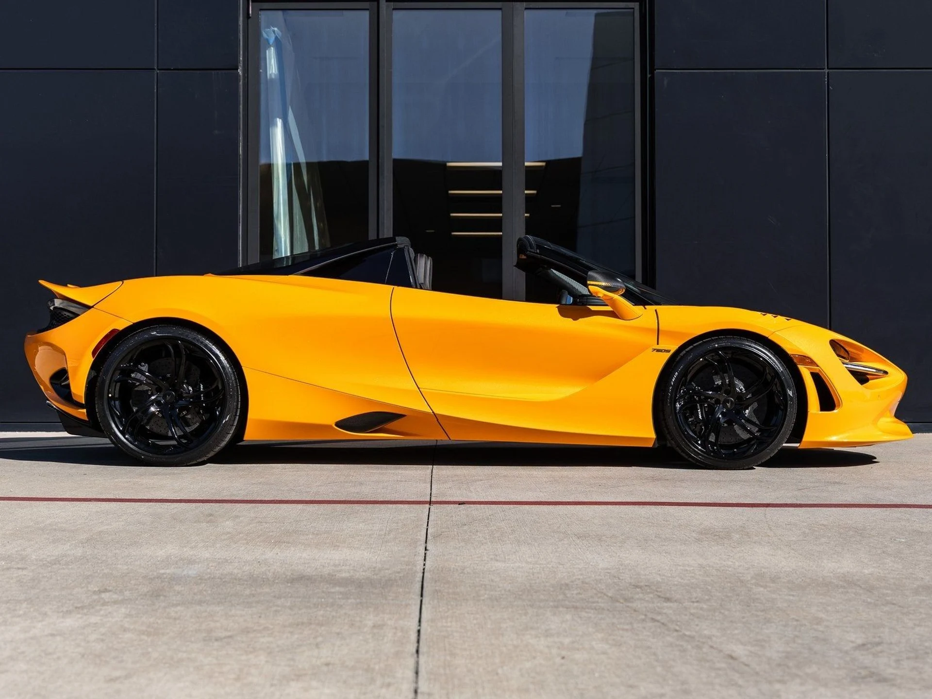 mph011_906078010_12_219a7782b4