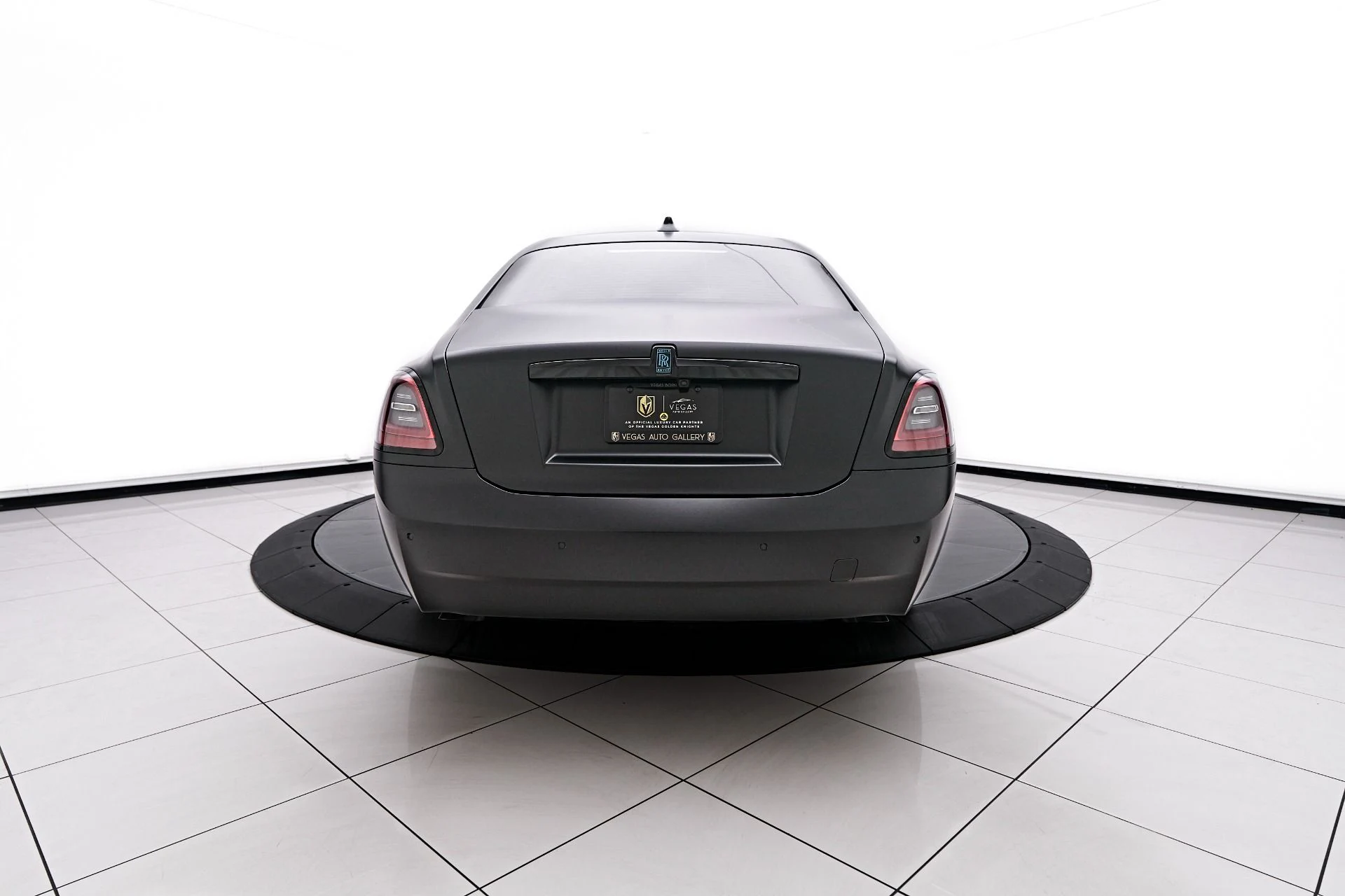 mph011_910395008_Used_2024_Rolls_Royce_Ghost_Base_1755131984_90f1d14002
