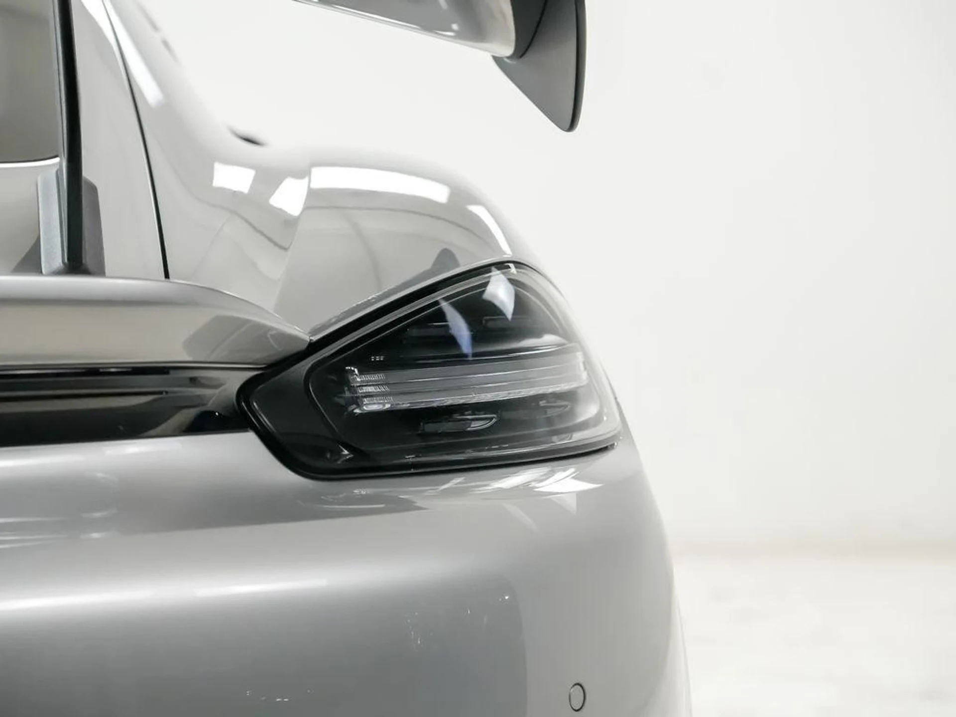 mph011_910405931_d_CT_6_YW_Gv_B37r_Wbjud_HIW_7_M4_D_LQ_558126d2dd