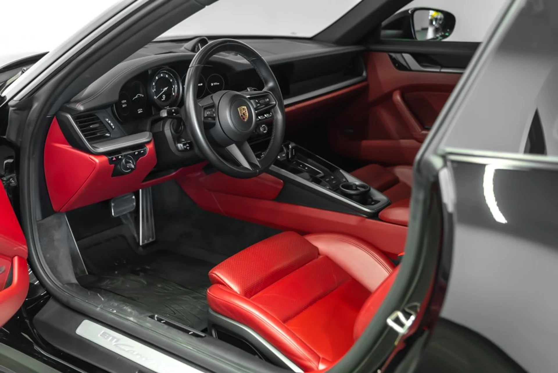 mph011_910592326_porsche_911_2020_jpg_v_1781715934_cd0a0b8117