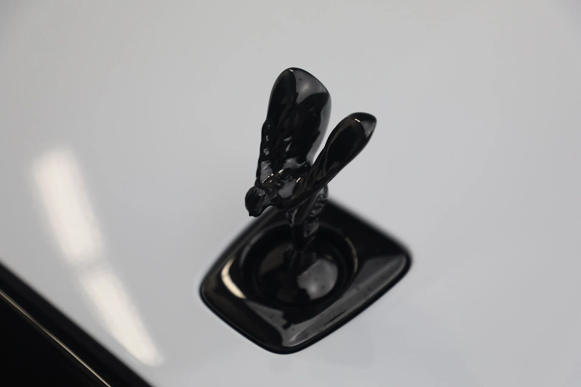 mph011_913982424_New_2027_Rolls_Royce_Black_Badge_Ghost_51d3131920