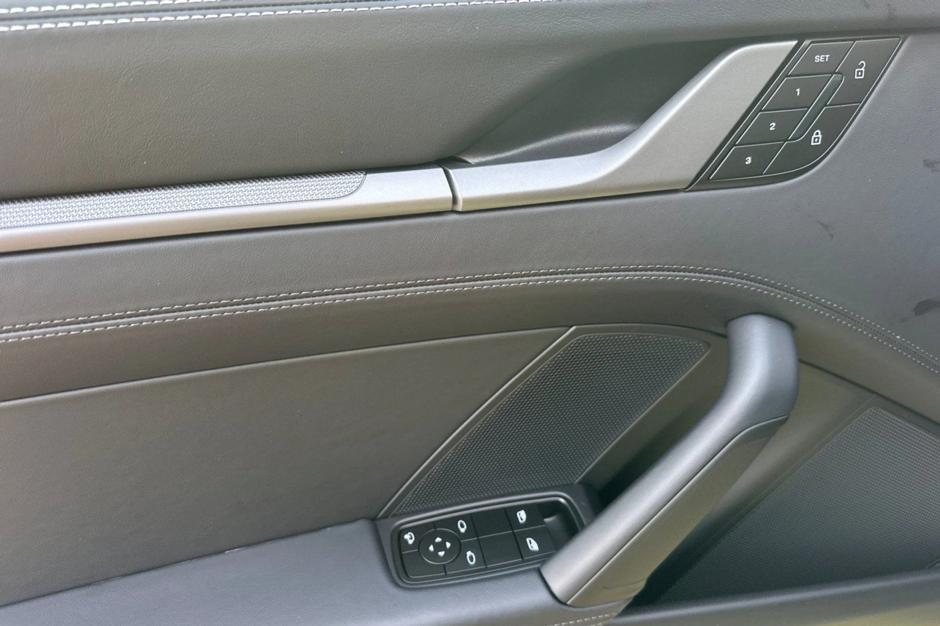 mph011_914779070_7e608c7f7f96e5376c8ed44a06d2e524_892ff1e42b