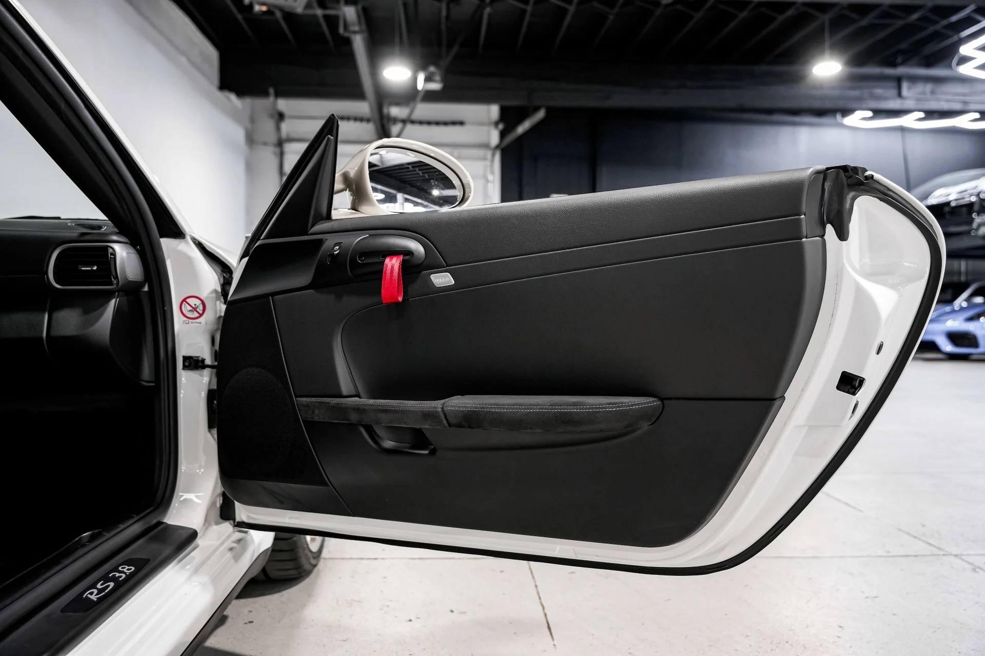 mph011_915625943_8a4b69797334d58bfad9f63ed4887f82x_b8f98f32e9