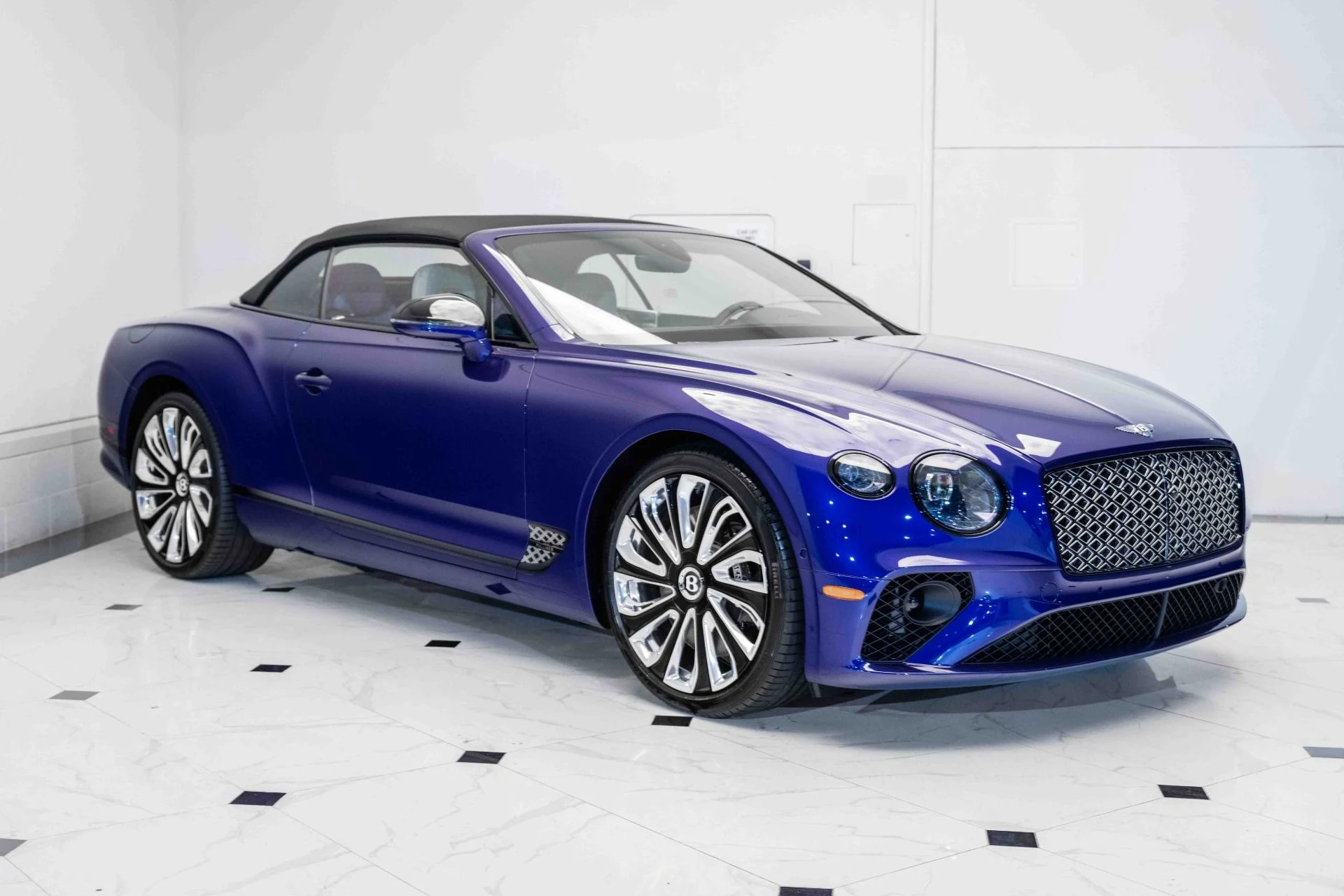 mph011_917372673_Used_2024_Bentley_Continental_GTC_Mulliner_W12_1718978175_811dbdf231