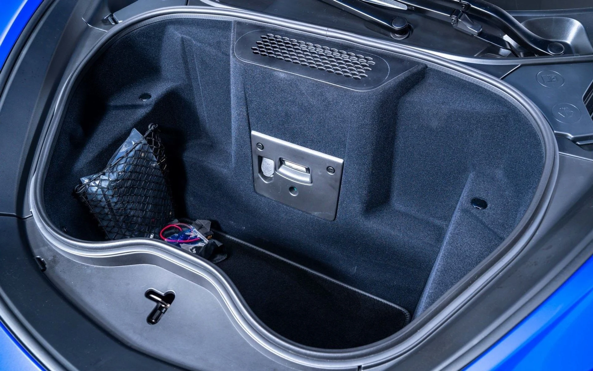 mph011_920088308_8b386836295df8c3c6c2269f67cb0ce5x_b931346052