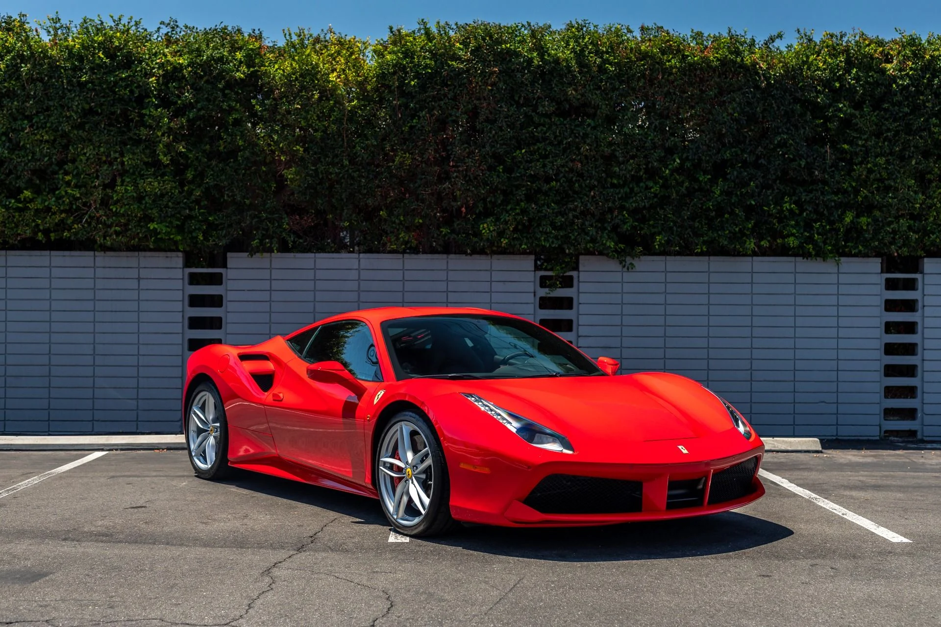 mph011_920960403_Used_2016_Ferrari_488_GTB_1754854698_7259acc7b3