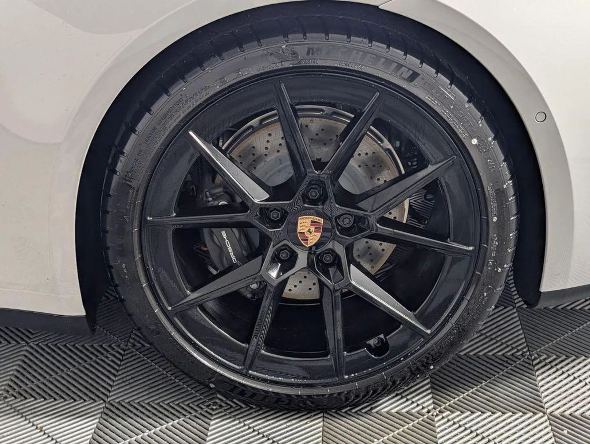 mph011_92118881_x_H9o_Bnt_Atts_Spx_Fck_I_Eriechy1_E_99e109630a