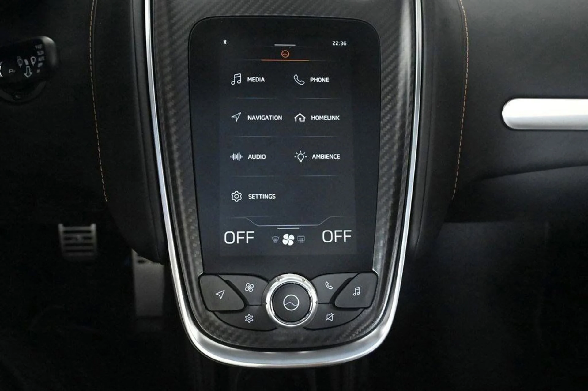 mph011_925148112_new_2025_mclaren_gts_techluxcoupe_11350_22948321_11_1024_f1b19ee56a