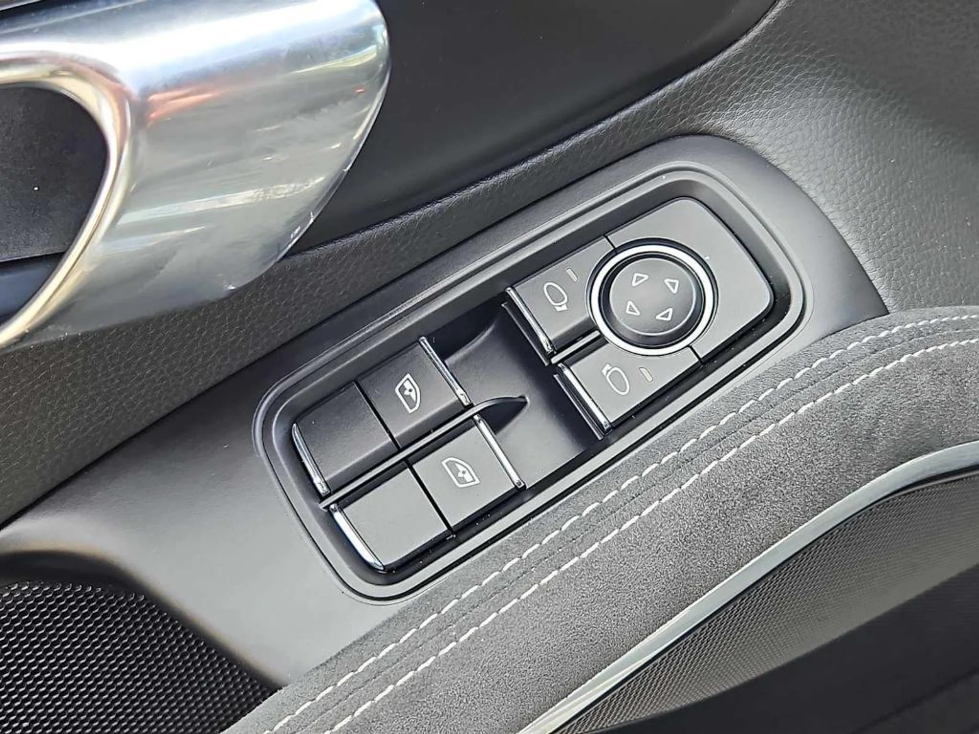 mph011_92772394_pol_VQ_T5_Eo_isk_TZ_Wd_FT_Kx_Fn_U_Ws_aec78a27ca