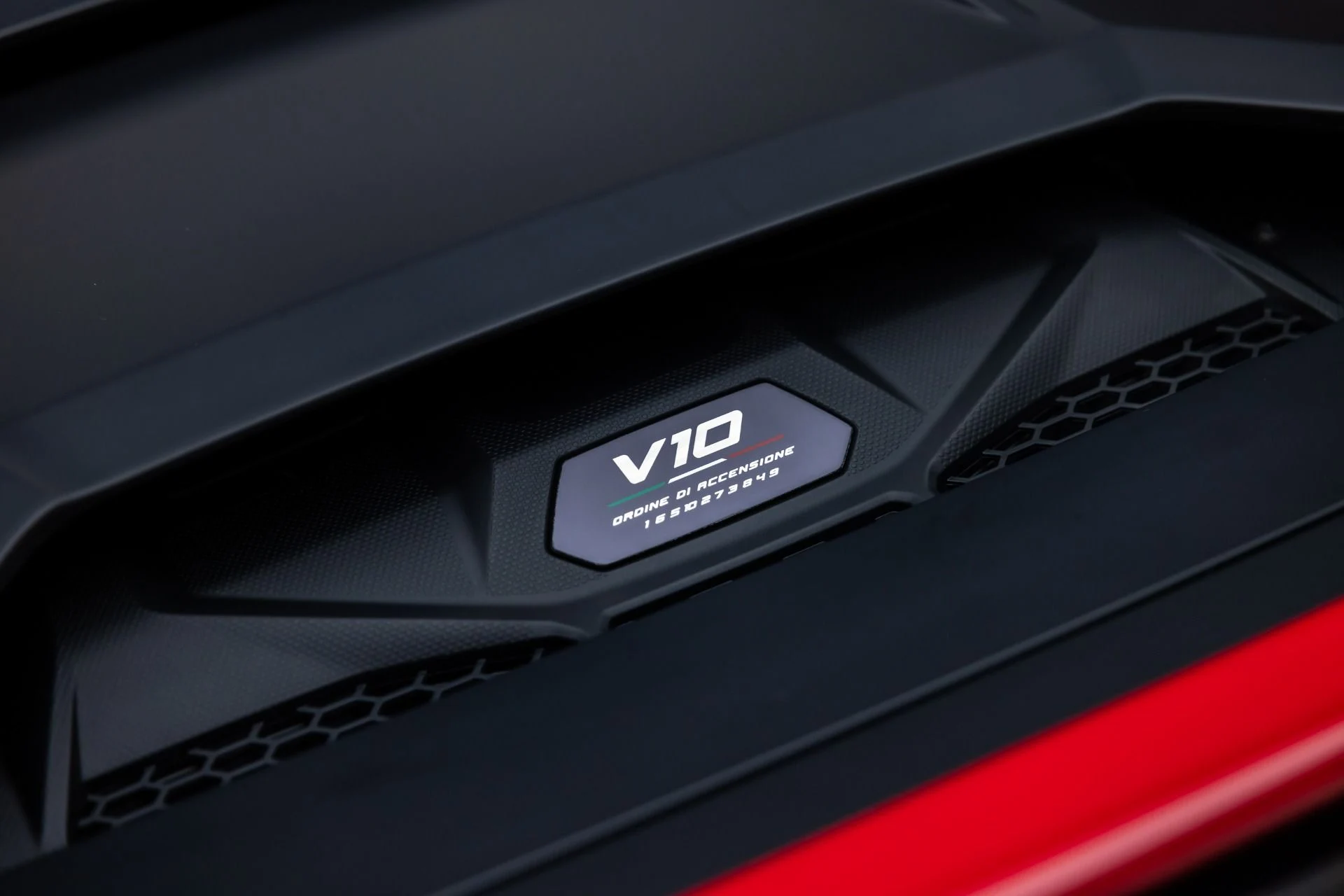 mph011_928966817_Used_2024_Lamborghini_Huracan_Sterrato_1765391926_229183b990