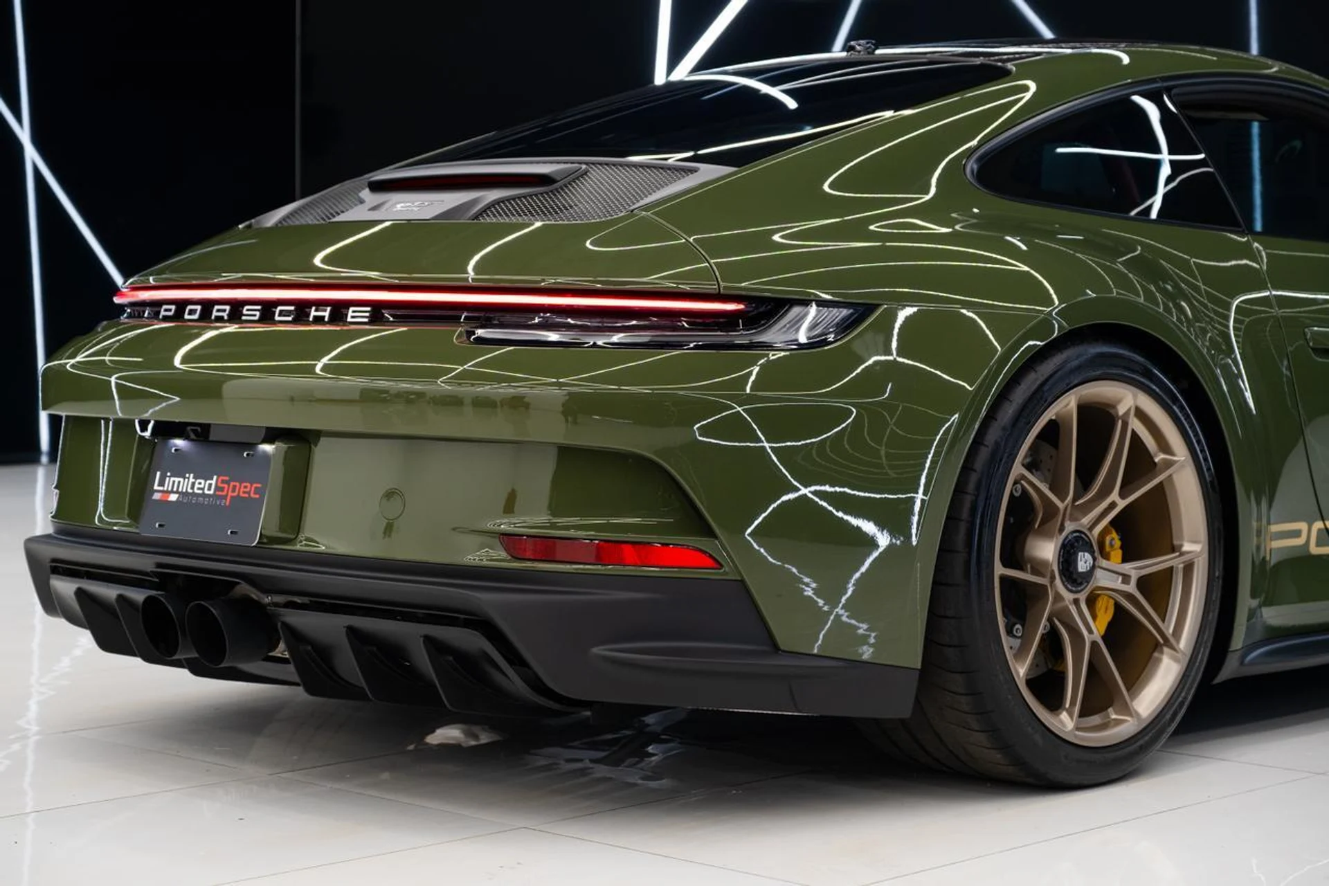 mph011_933488851_1b6b4426079fd0c448ab699671a6bbe7_0ef63ed88d