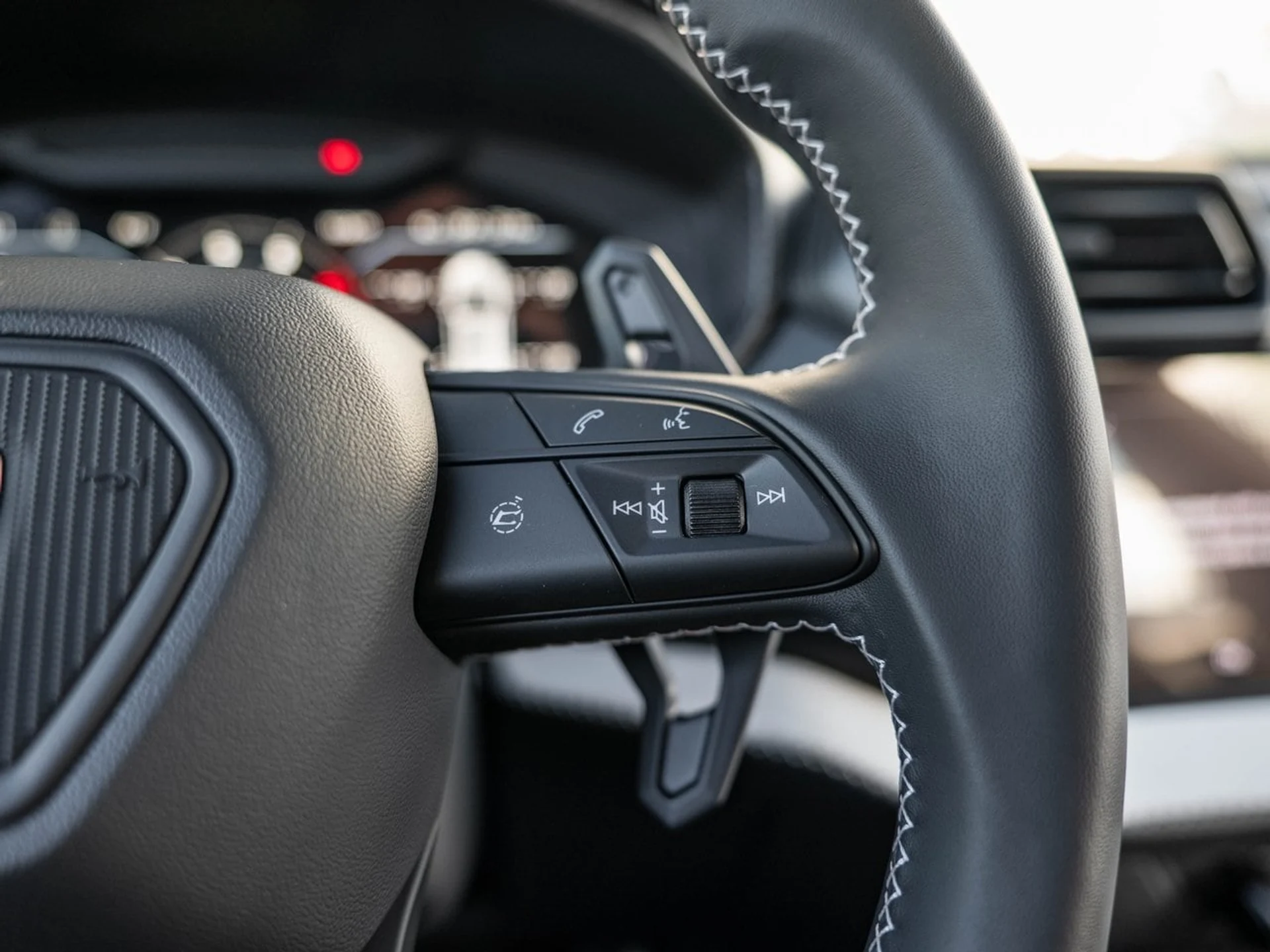 mph011_934064746_6a7bbe5ac43bcc5ef5cc4a86efafd13dx_35a585afb8