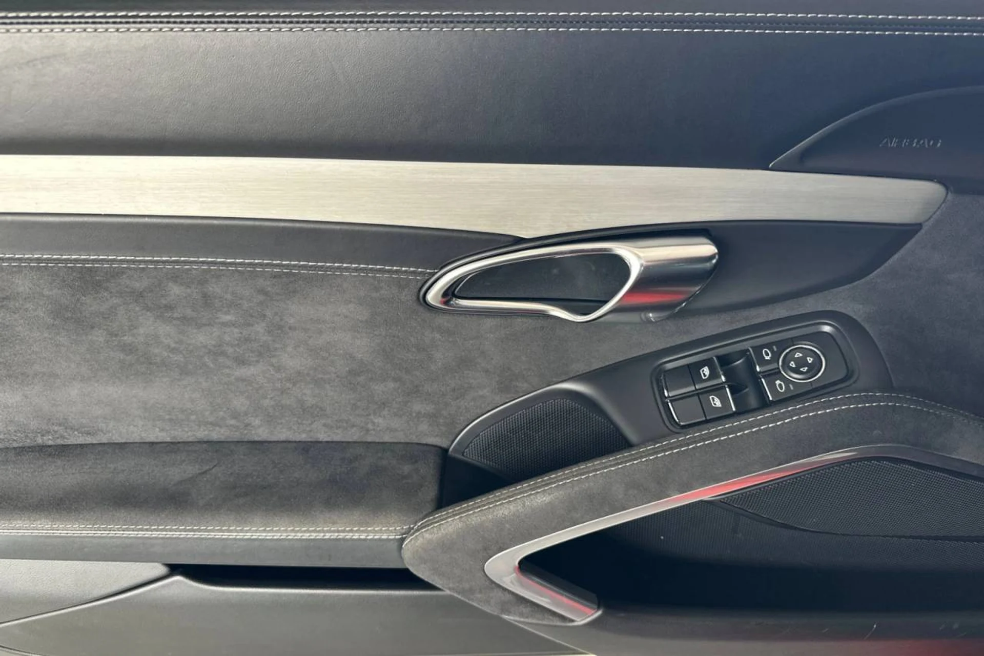 mph011_938312463_1280_2f0c3fcdfc