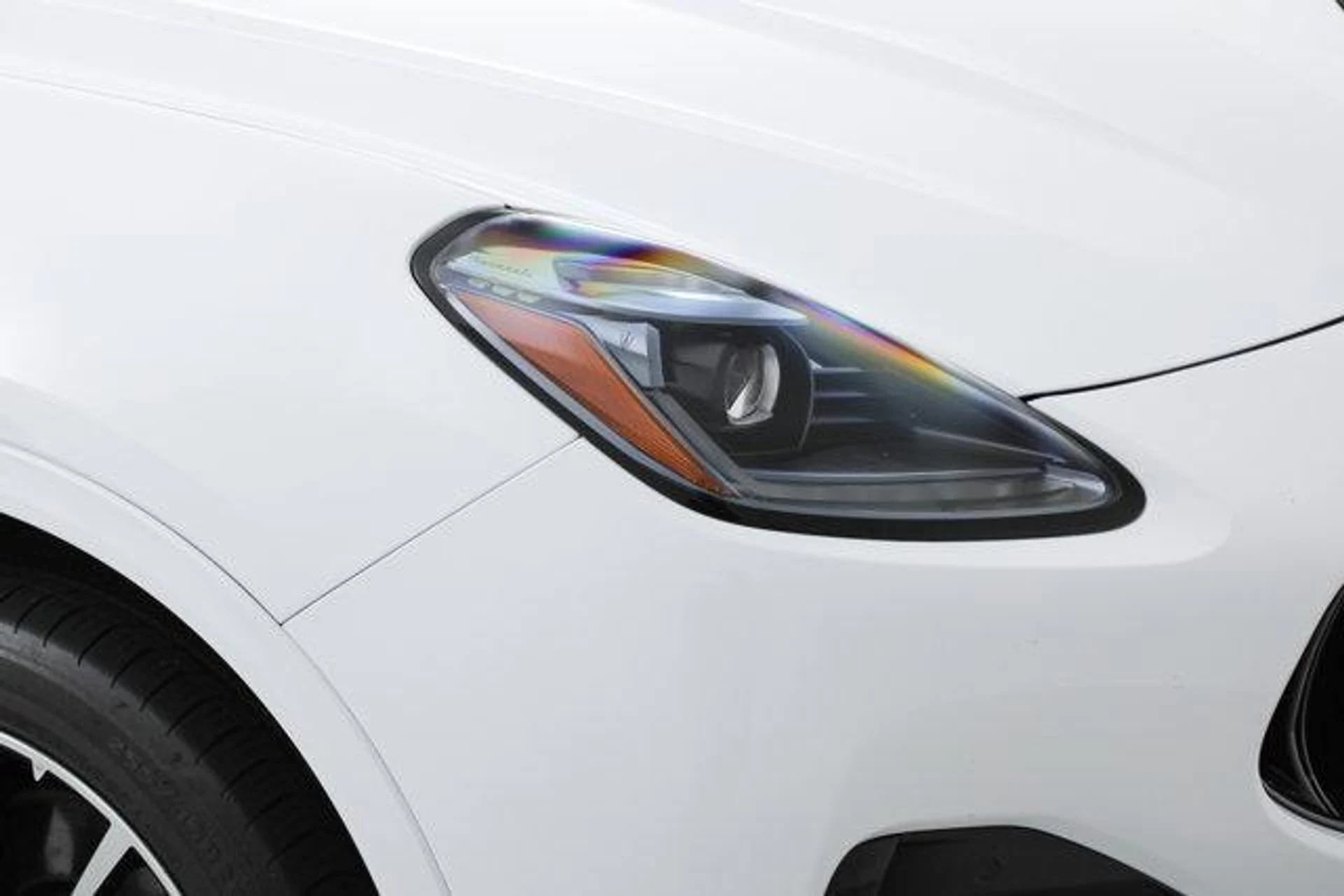 mph011_939440739_bl32a_B7_ZYG_Bb_Ue_GE_4sn9l_Uxv_SU_183662c234