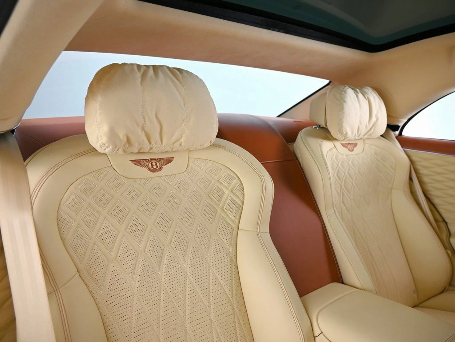 mph011_939618437_5ed4914eea1943a5b3f174a177a16bed_335dd230e9