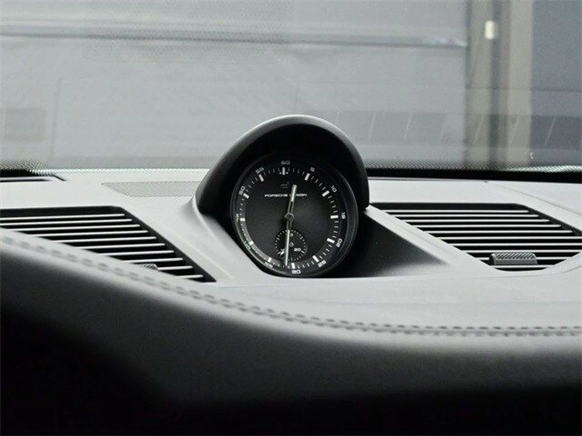 mph011_944418598_1c1b53fca213d2cae459218993adff84x_e05b6bc046