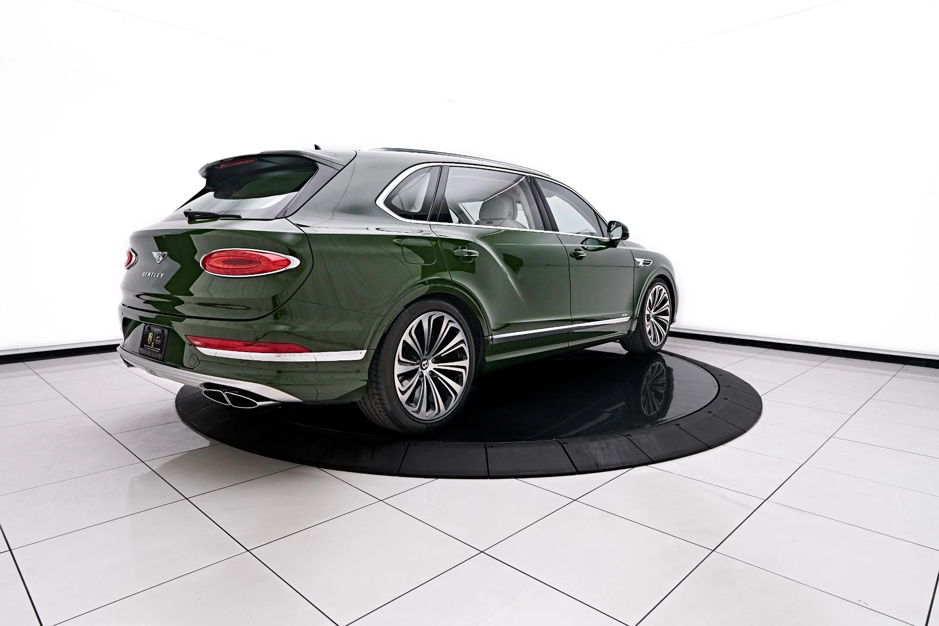 mph011_945601388_Used_2023_Bentley_Bentayga_EWB_1754782397_fdd75b2da2