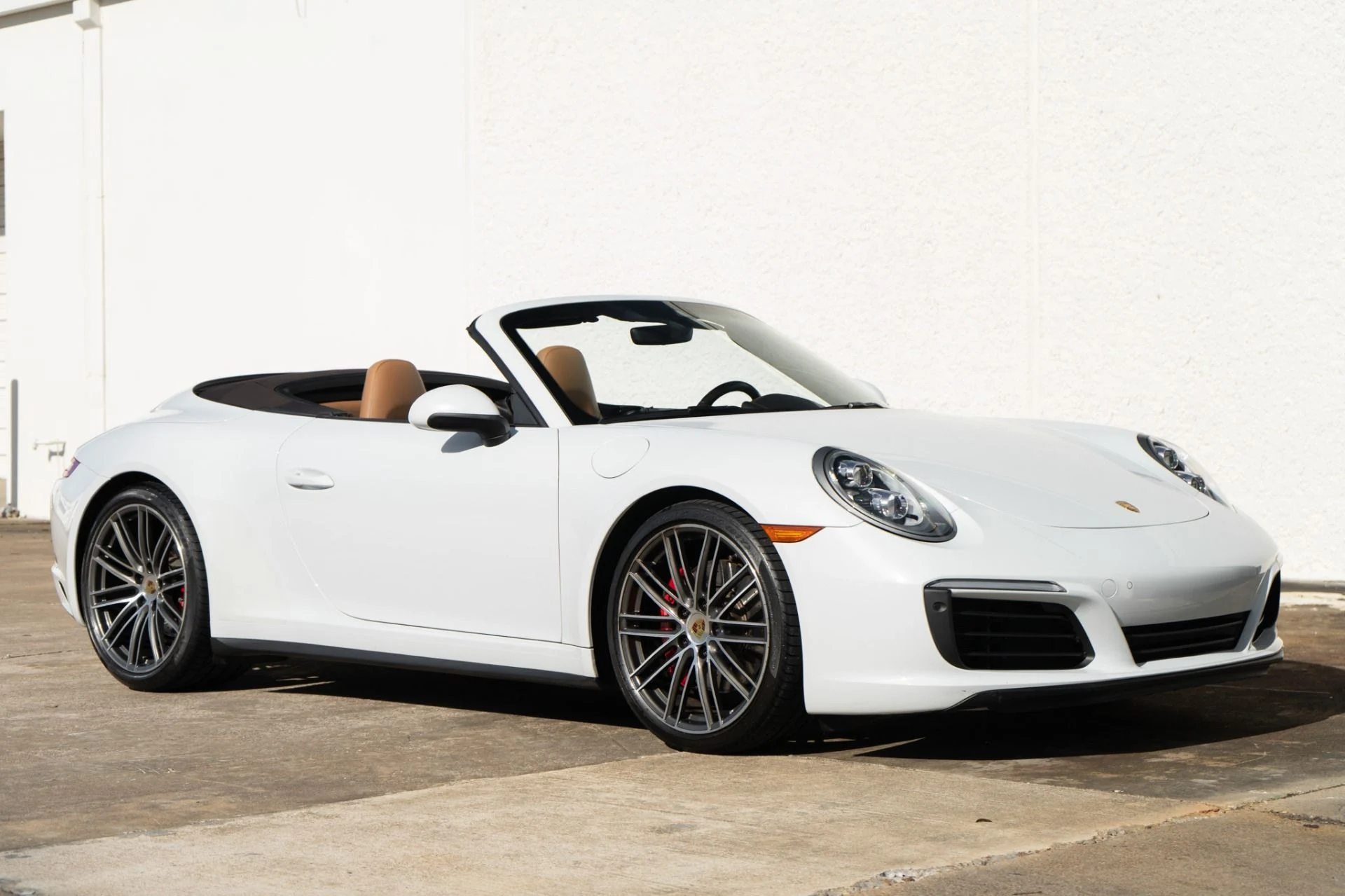 mph011_951200539_Used_2018_Porsche_911_Carrera_4_S_1775580222_3df2adbf2d