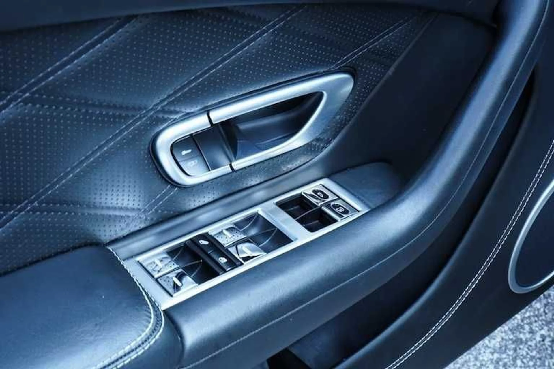 mph011_952942808_548c7dad308e19d8e2eca6456ec230d8x_0b06f423e6