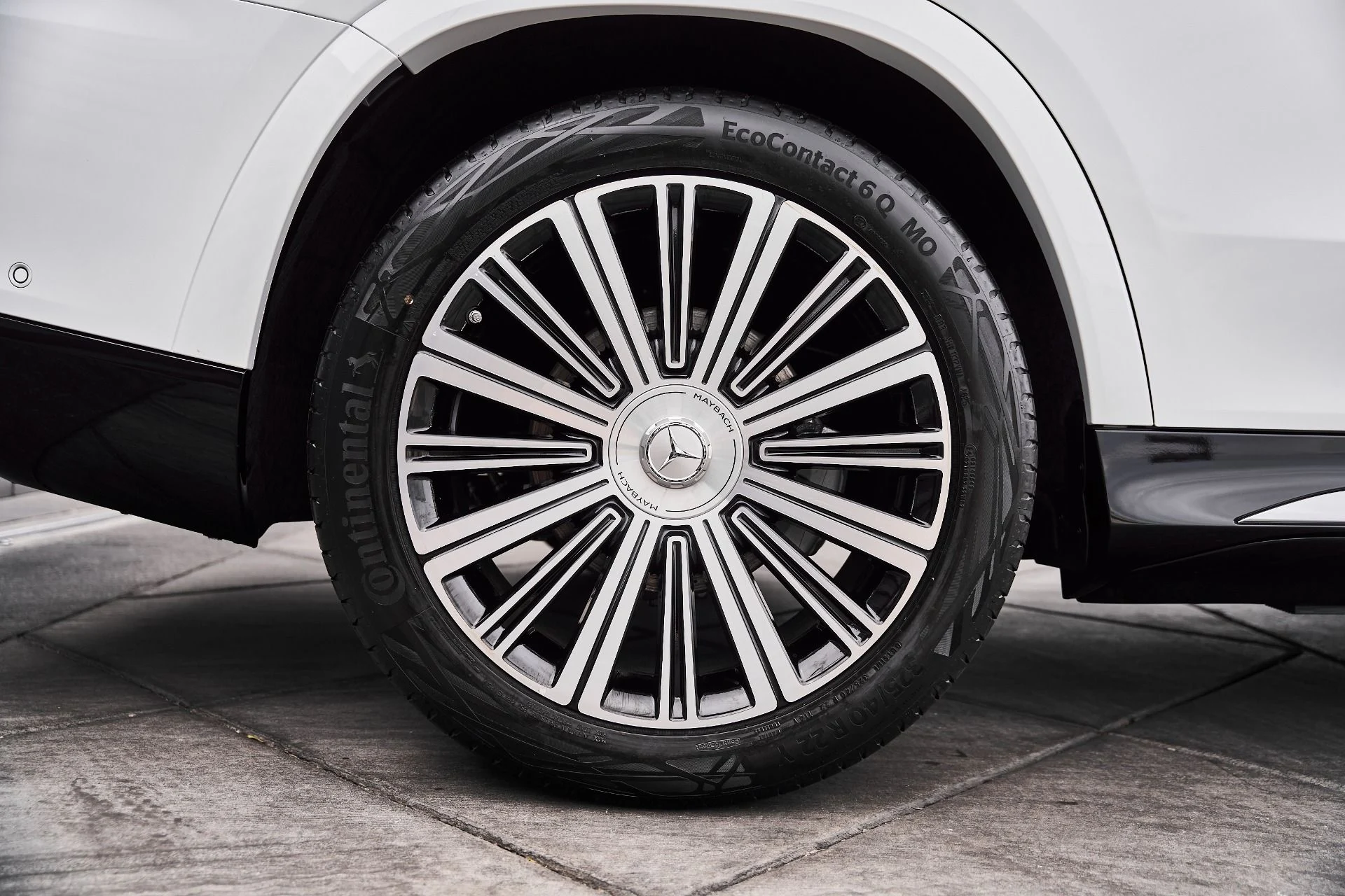 mph011_960397703_Used_2026_Mercedes_Benz_GLS_Maybach_GLS_600_1777160213_4974fdeb79