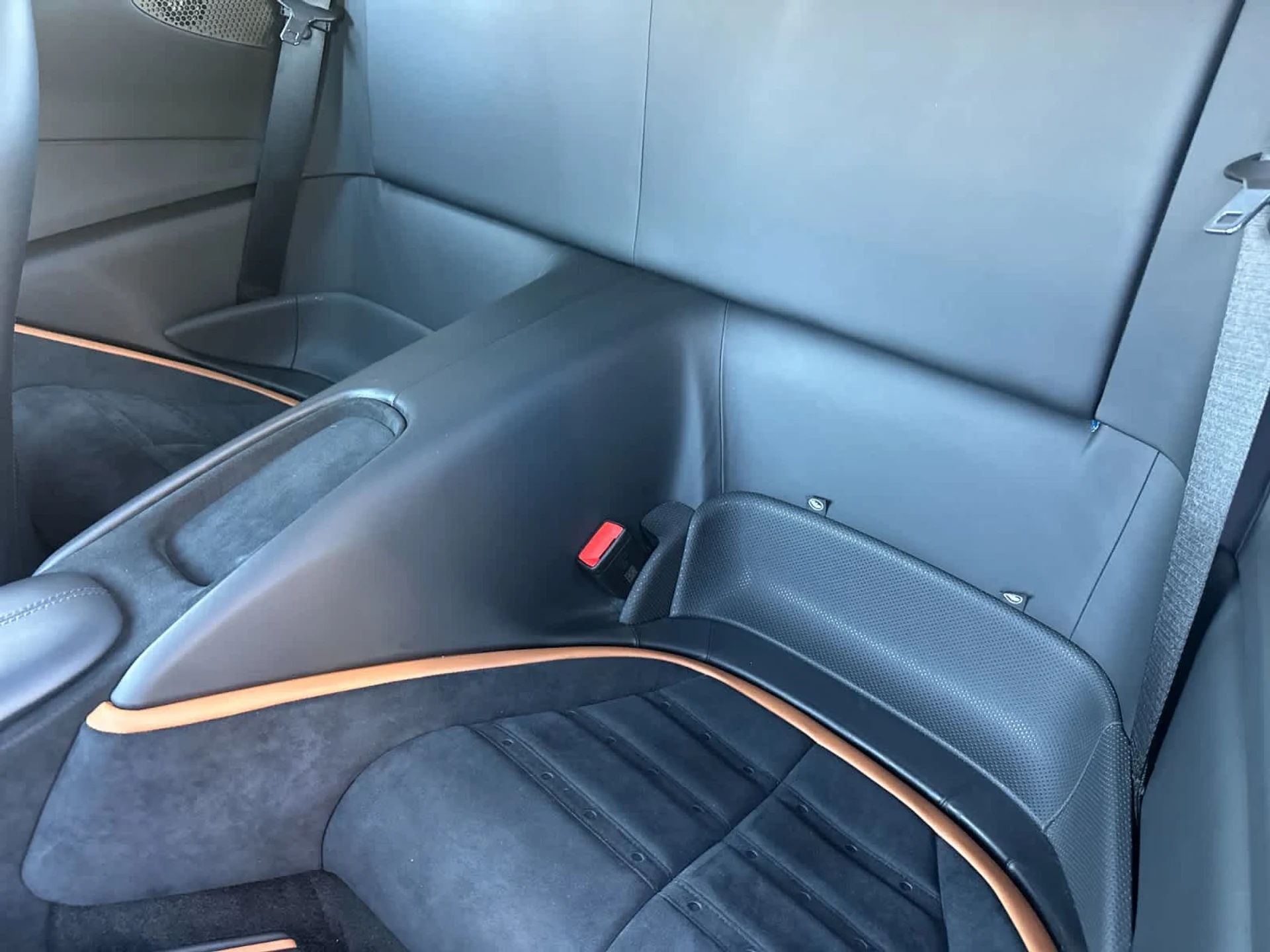 mph011_964594283_12_b91afc0e69