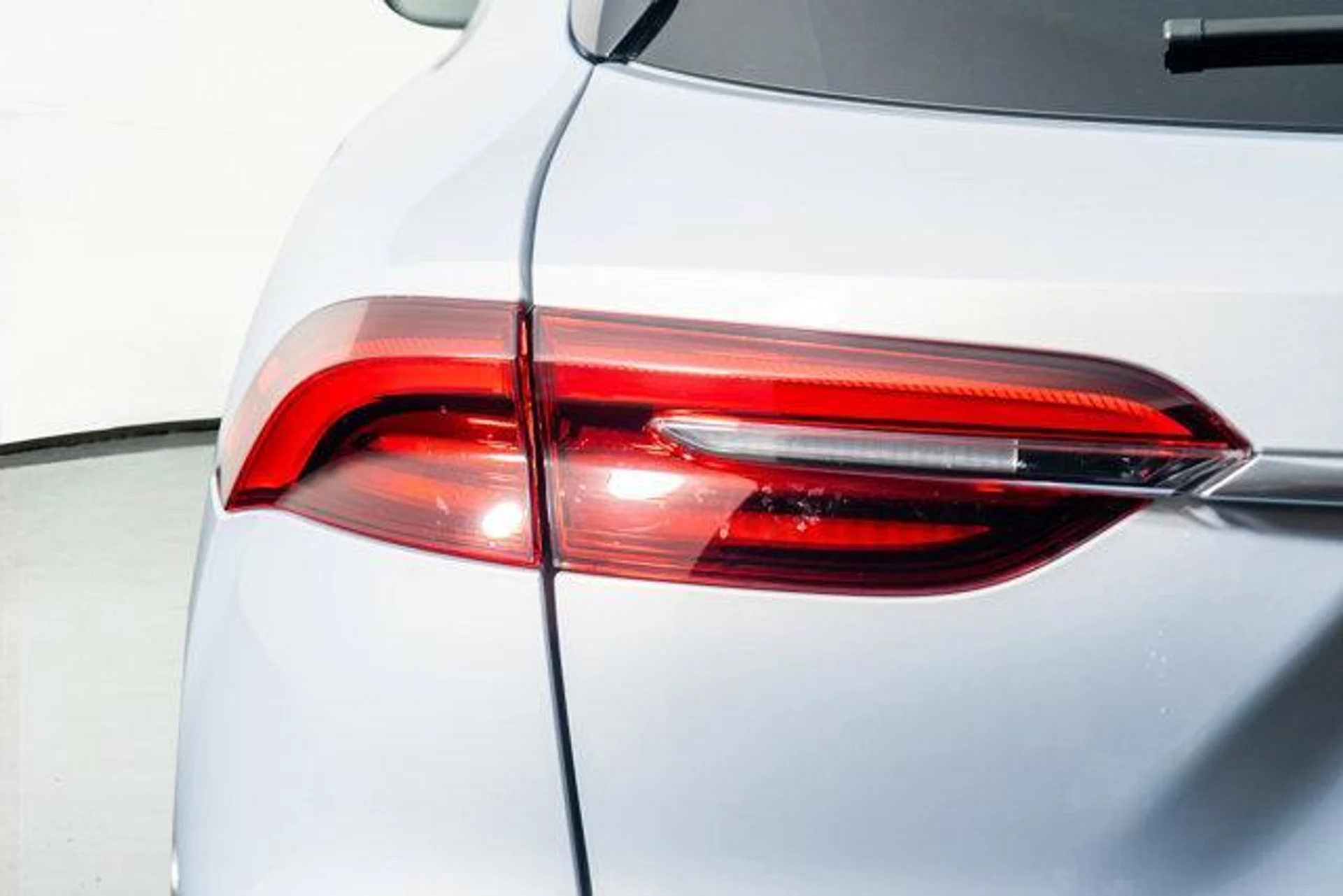 mph011_967647168_p2q_Zsx3_I_Bvf7_V_Gd6v4_Gwa_P42_NE_4_6d96073fe2