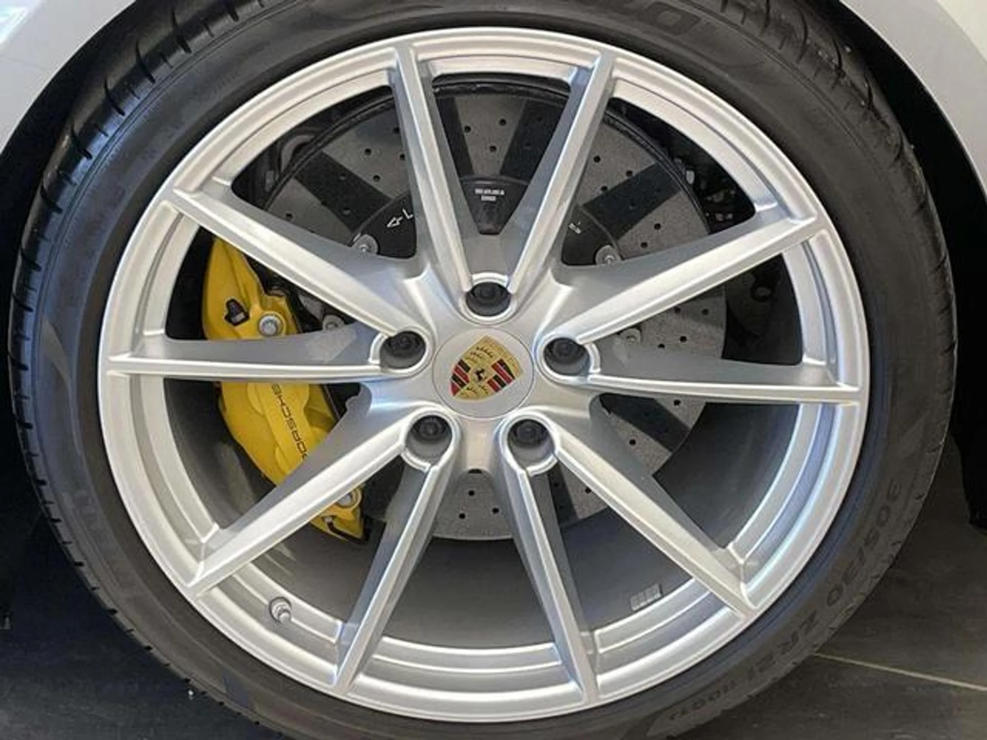 mph011_969950850_Spewx_P5tg_Q_Qyj_B_Ni0o_Ow_Bid_IE_Pg_71501f39d5