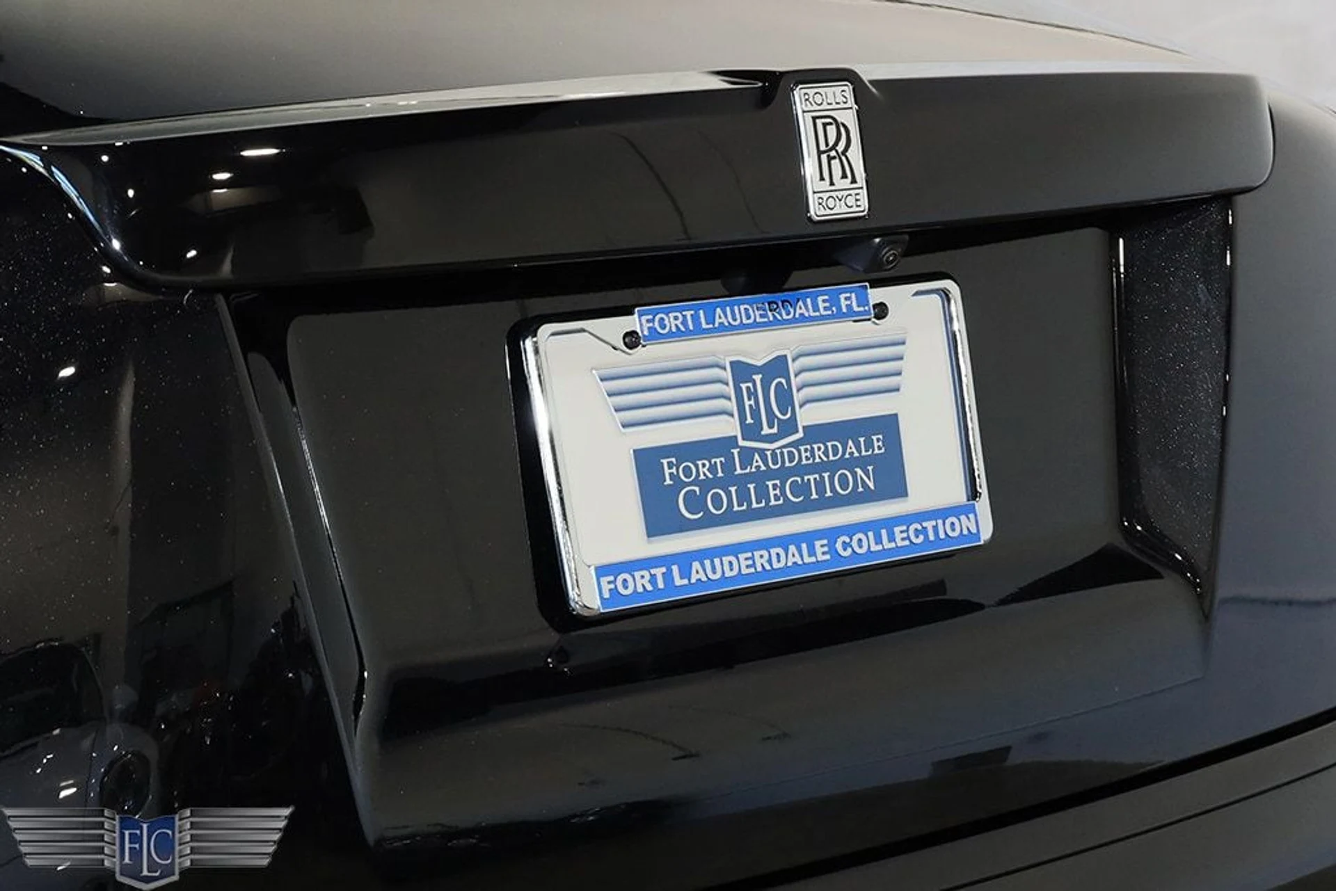 mph011_97225209_used_2023_rolls_royce_phantom_extendedwheelbasesedan_9689_22919608_12_1024_679d6c1fc0