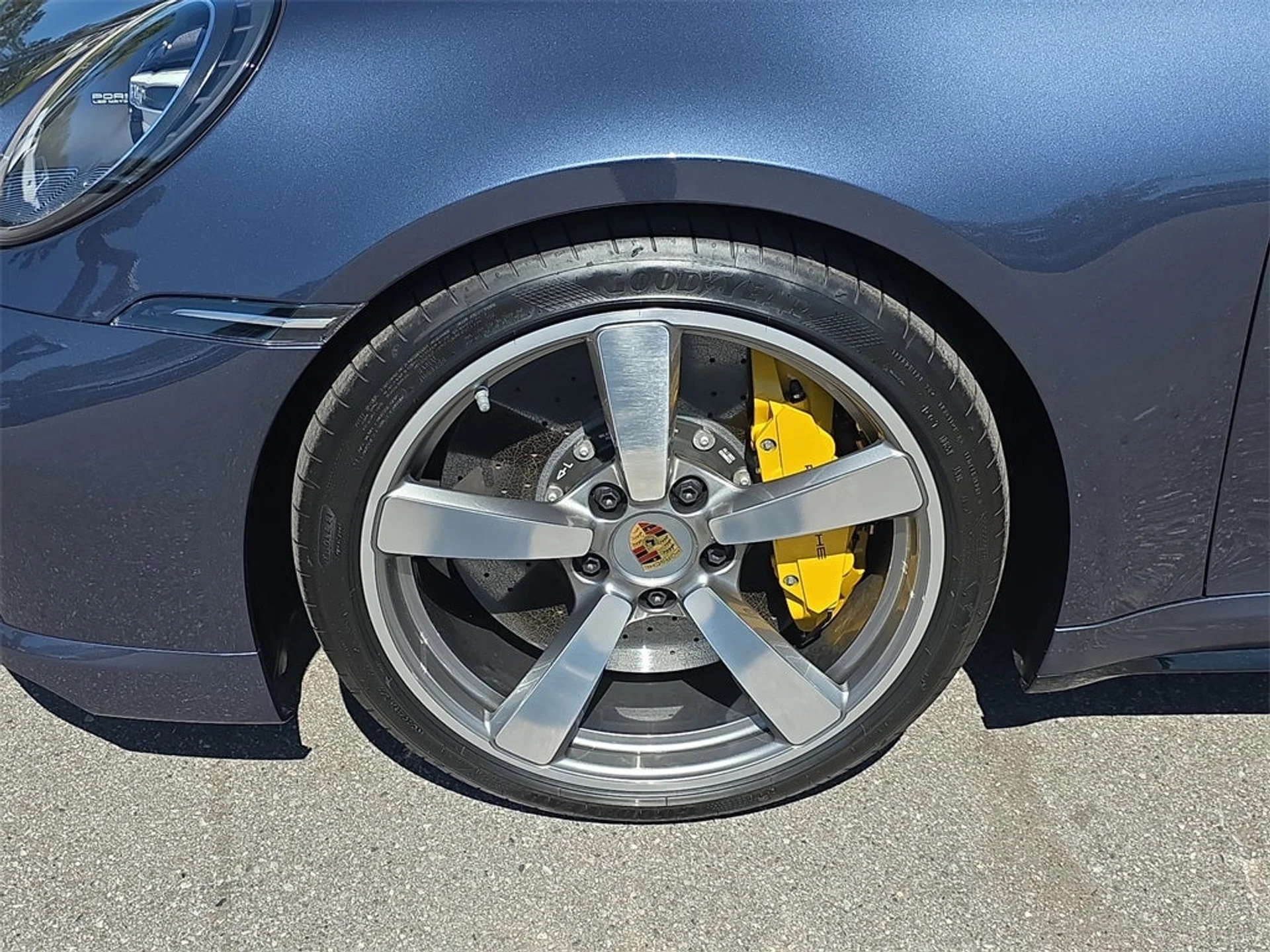 mph011_978279977_12_77b839edb3