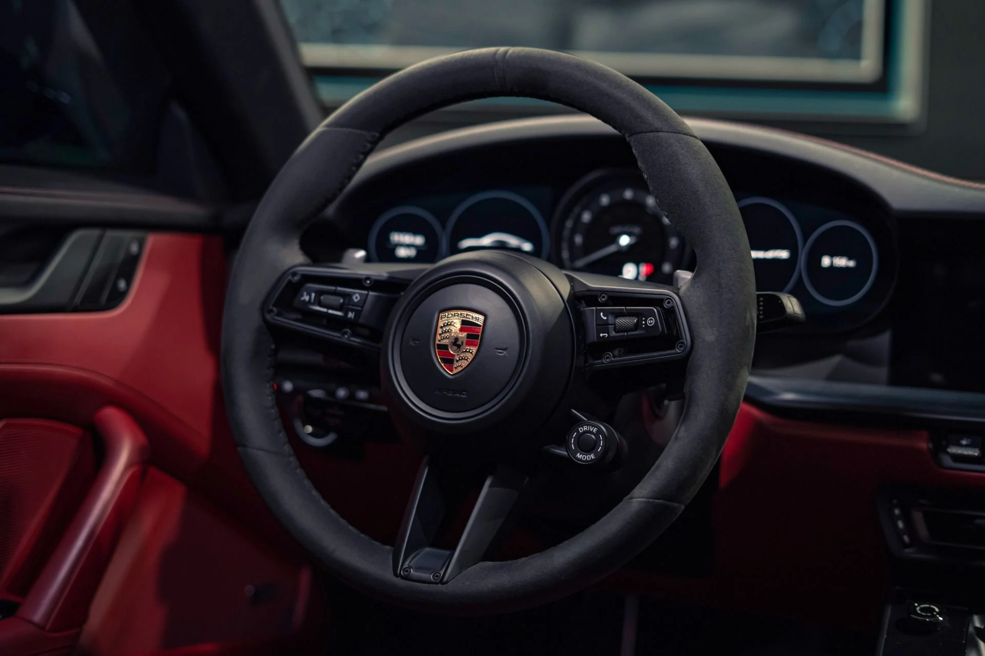 mph011_979229676_Used_2022_Porsche_911_1776272111_c833eef996