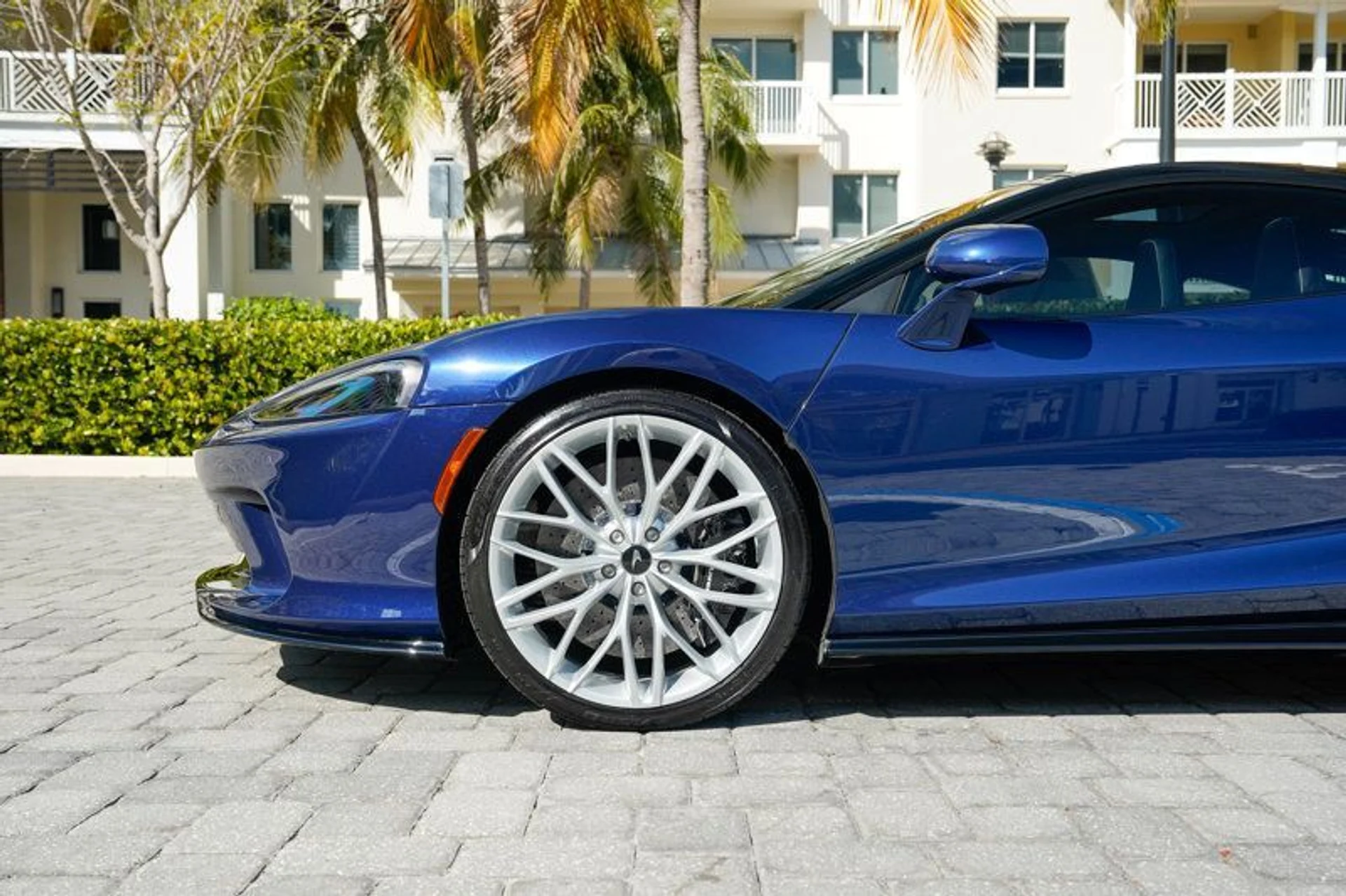 mph011_983617605_22986930_12_800_03cb7107bd