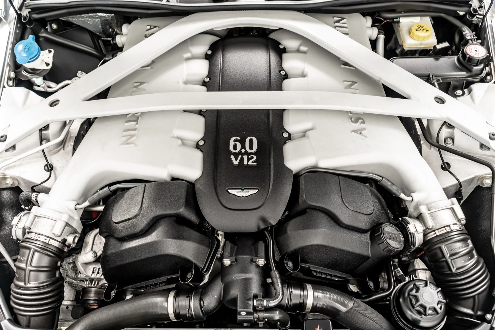 mph011_984916654_Used_2014_Aston_Martin_DB_9_Volante_218_K_MSRP_Great_Color_Combination_Sports_Exhaust_1769018685_d86f4e58f1