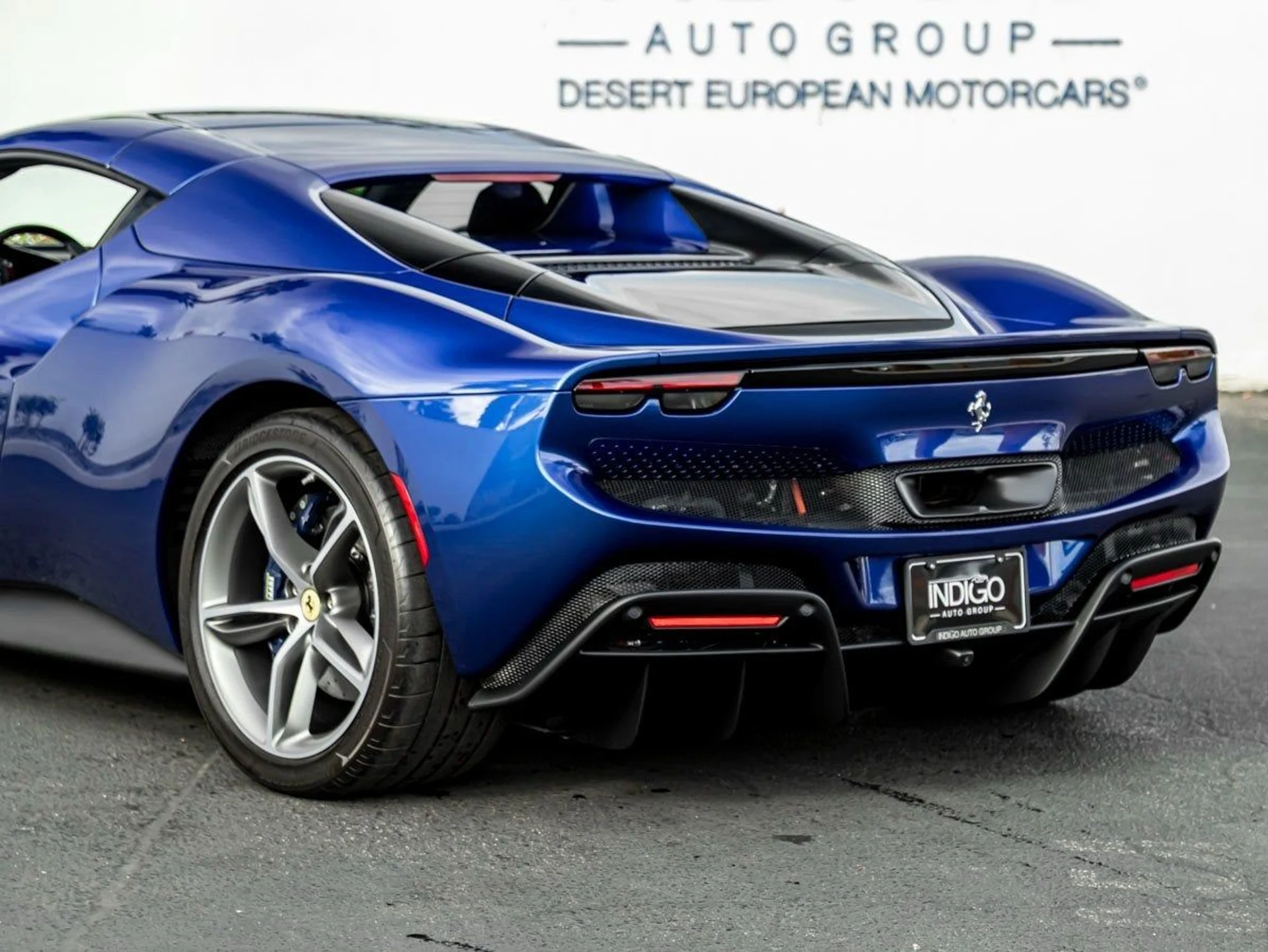 mph011_990278952_12_b082d4117a