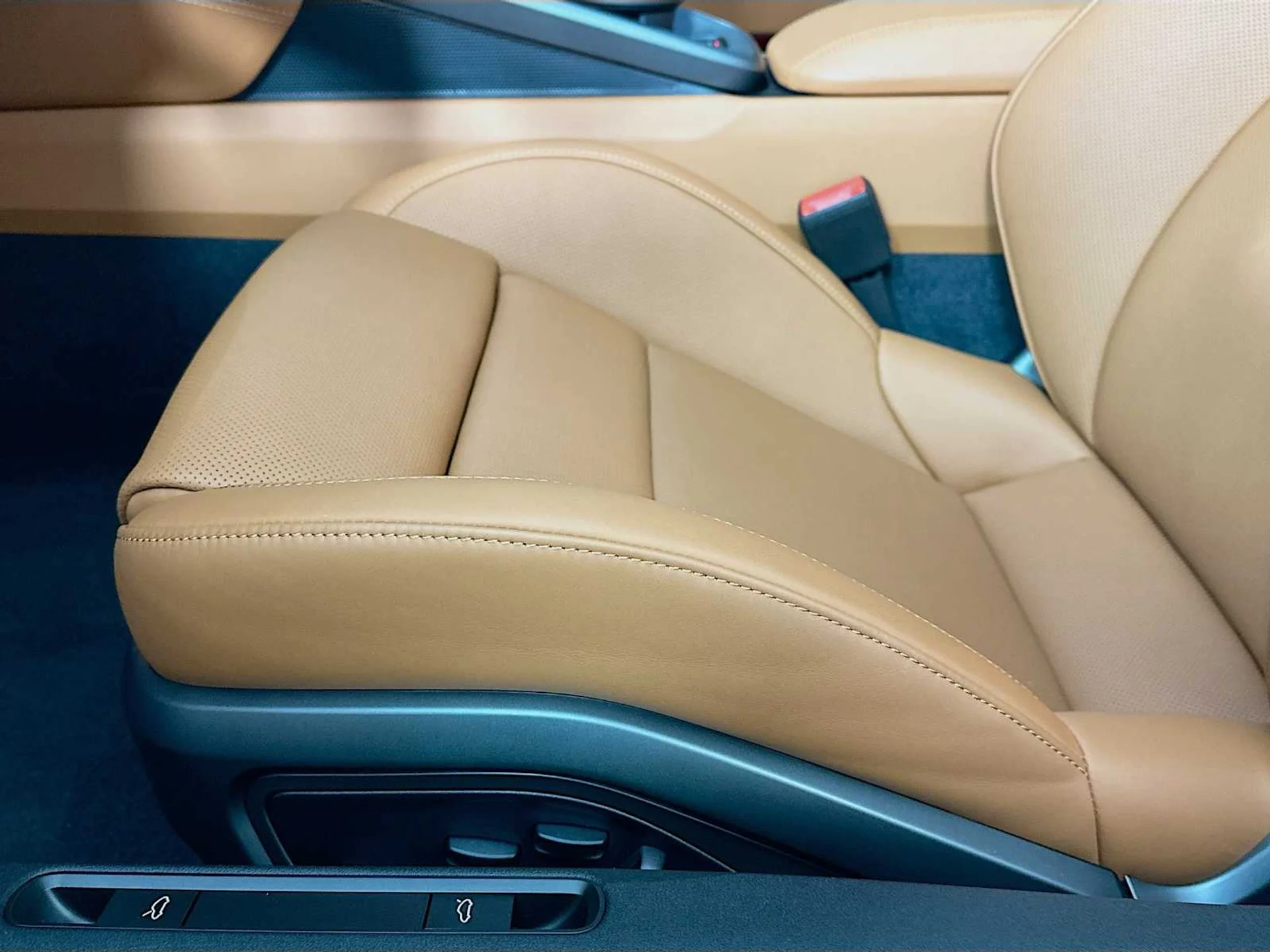 mph011_99092108_a26e4b13bf6aca0918e2b3c66a15d00b_8af412a686