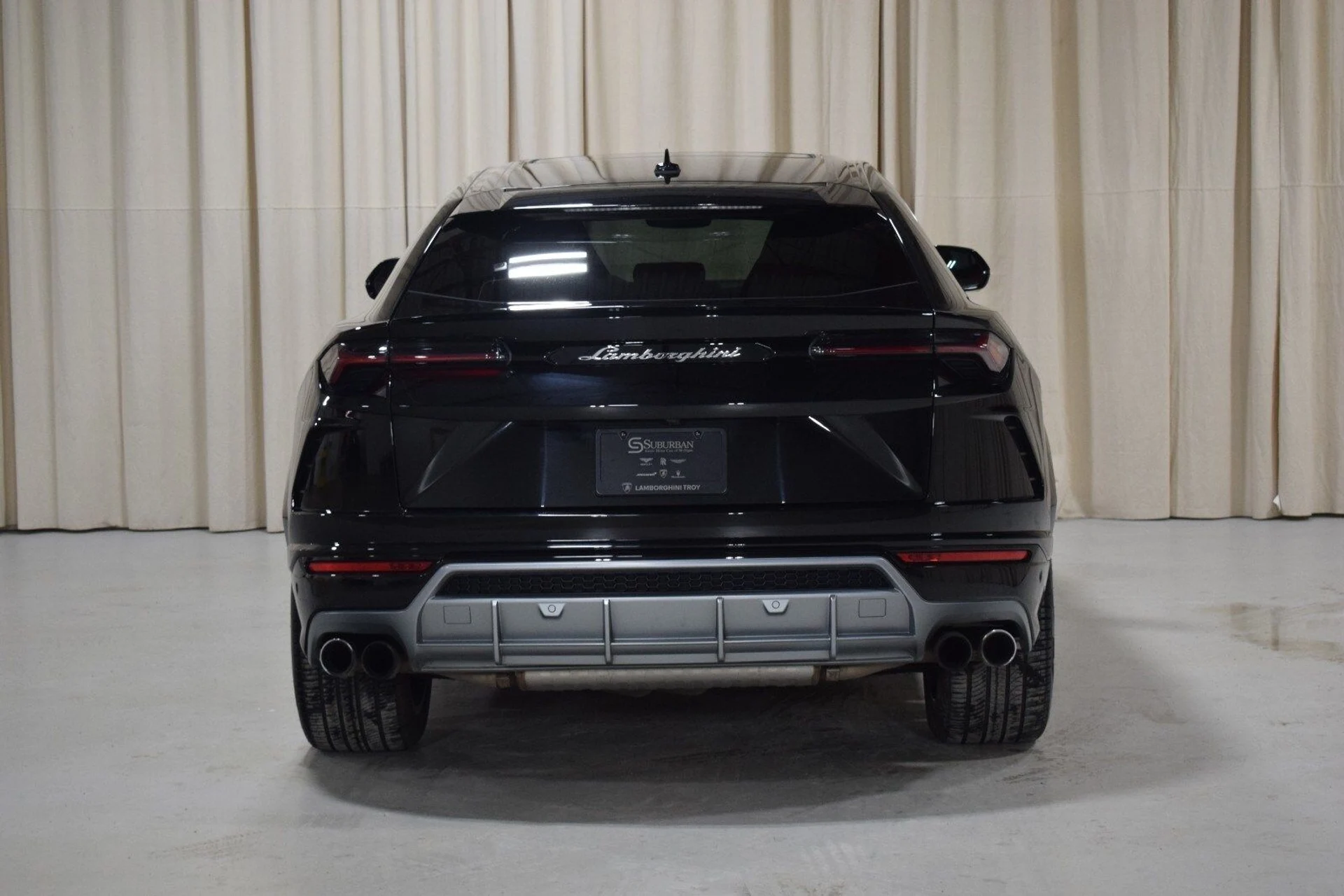 mph011_991160419_e7ca2965a60a936184d01025dbc2cc66x_8e3692a07a