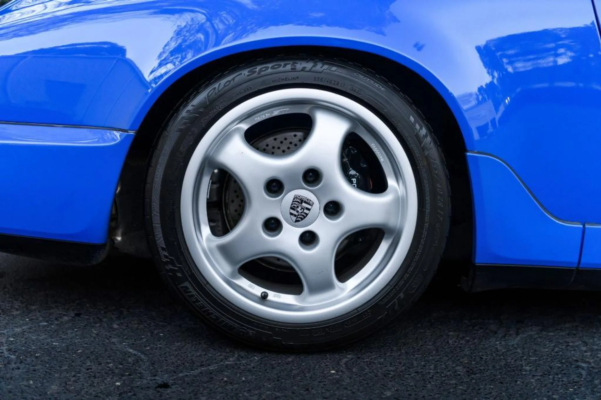 mph011_993516411_n_S_Q_Rz_Miy_HD_Cvr_Xj_4v_QG_Zep_K8_0446419cad