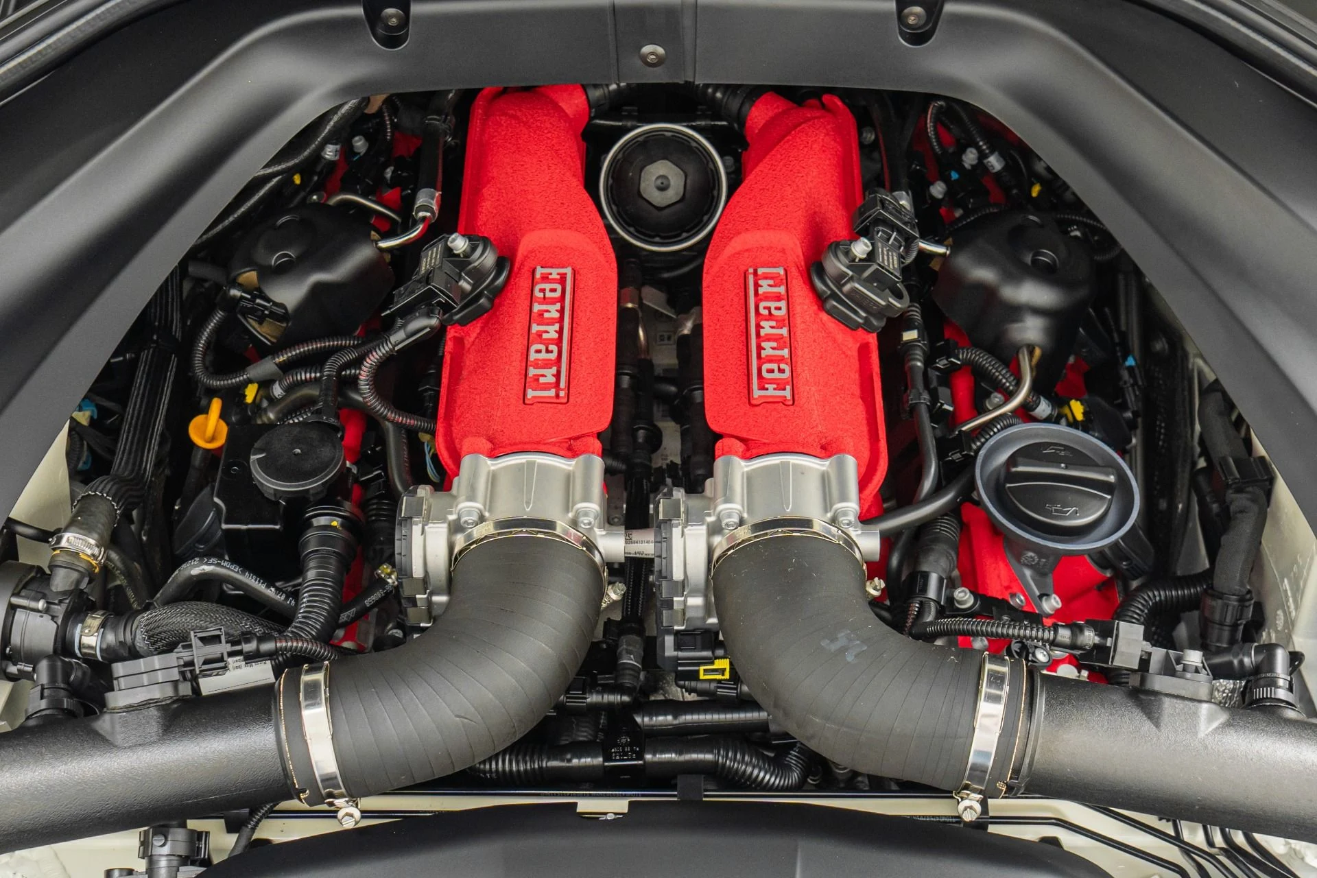 mph011_994804343_Used_2015_Ferrari_California_T_Very_Low_Miles_Daytona_Seats_Sport_Wheels_1774471674_3b05827ffb