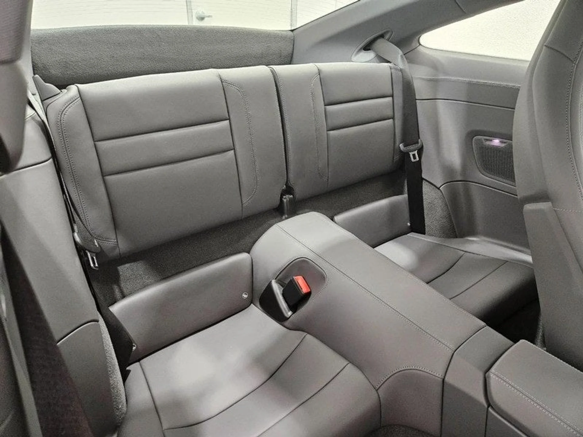 mph011_998911892_12_7021aac2ae