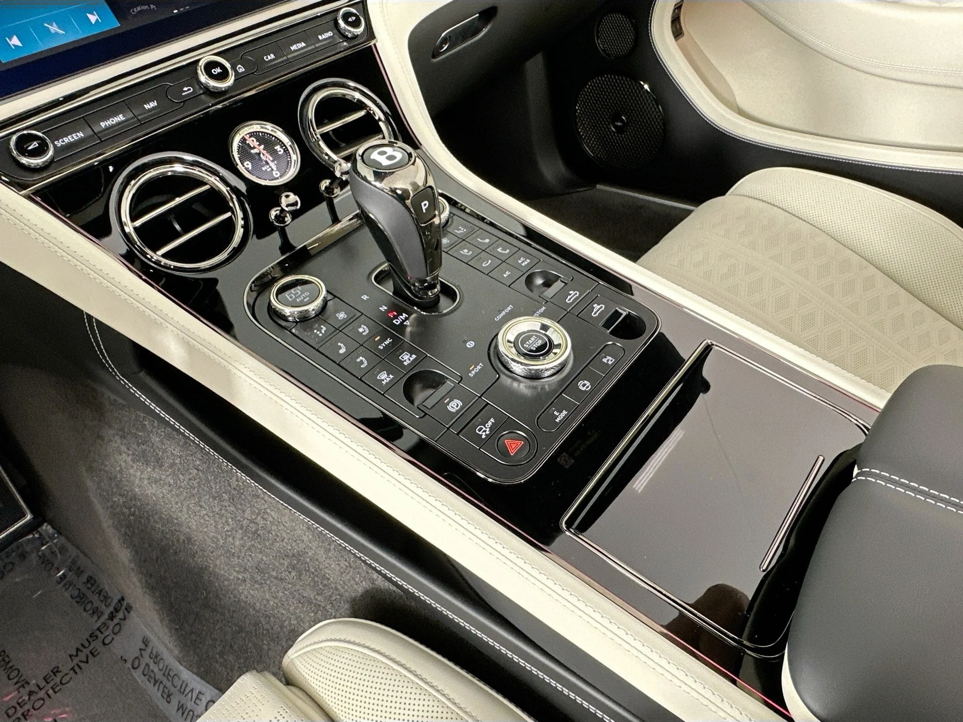 mph012_1007769852_13_d80c10c26a