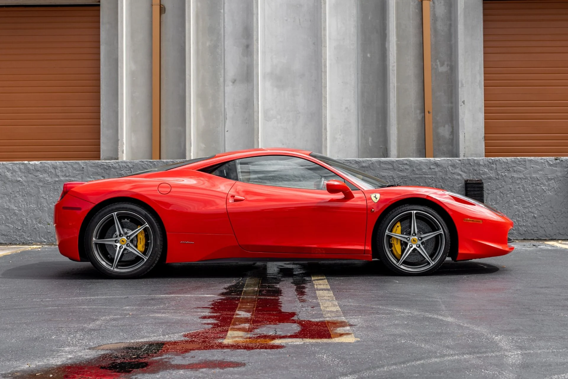 mph012_1009944658_Used_2014_Ferrari_458_Red_Tan_w_Front_Lift_Carbon_Steering_Wheel_Sport_Exhaust_Premium_Audio_1755961565_645e6225fd